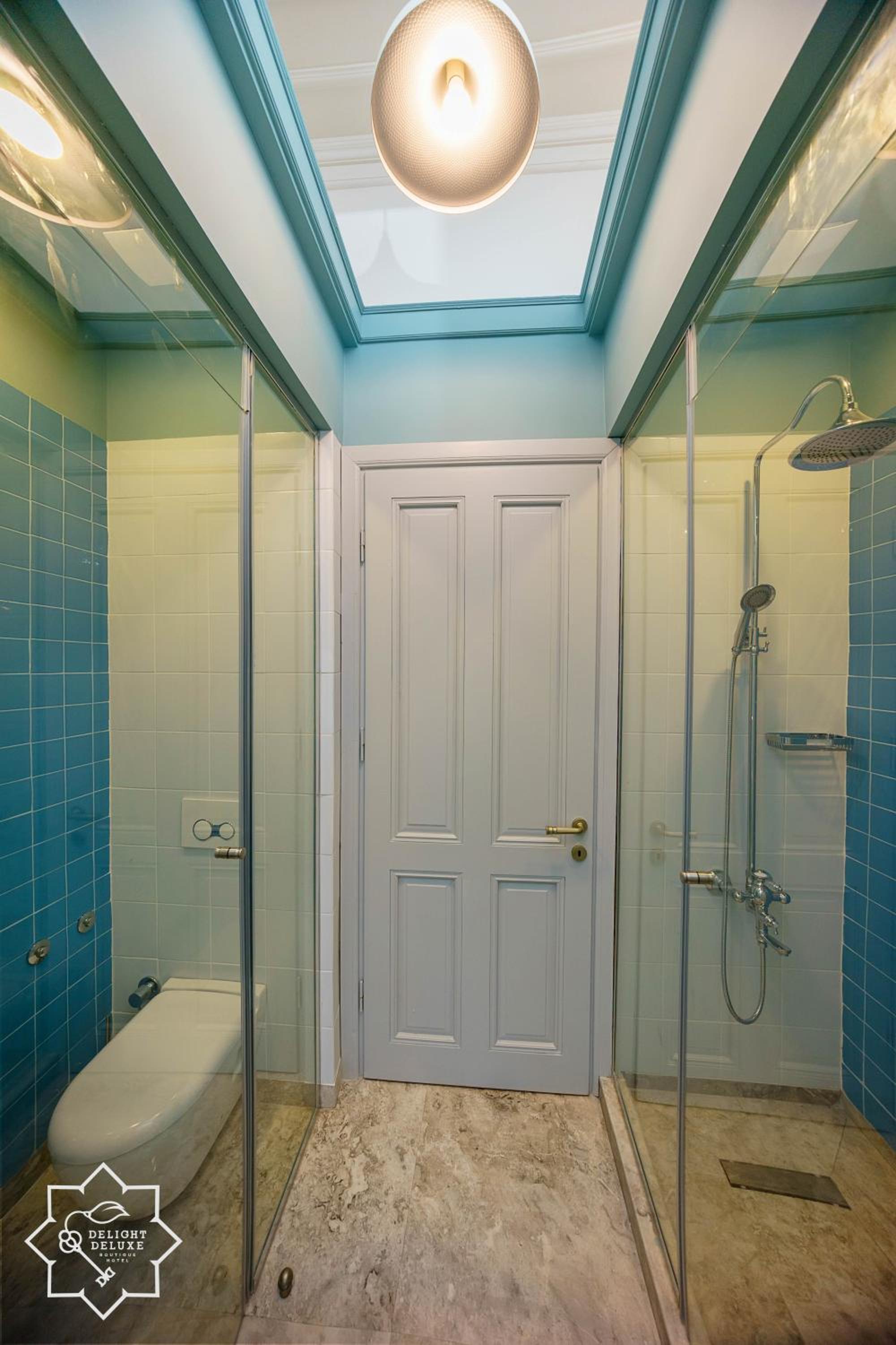 Delight Deluxe Hotel - Image 54