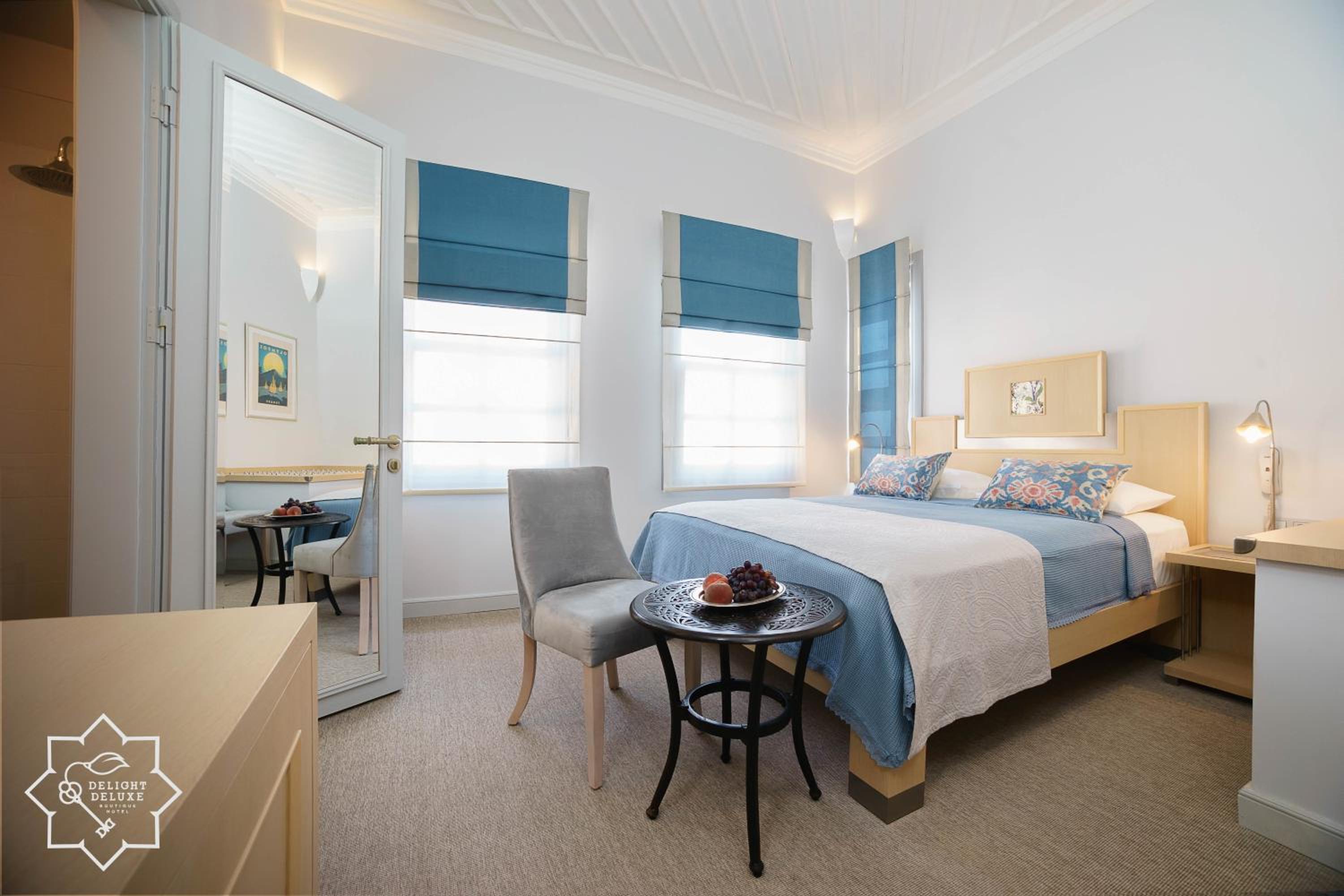 Delight Deluxe Hotel - Image 50