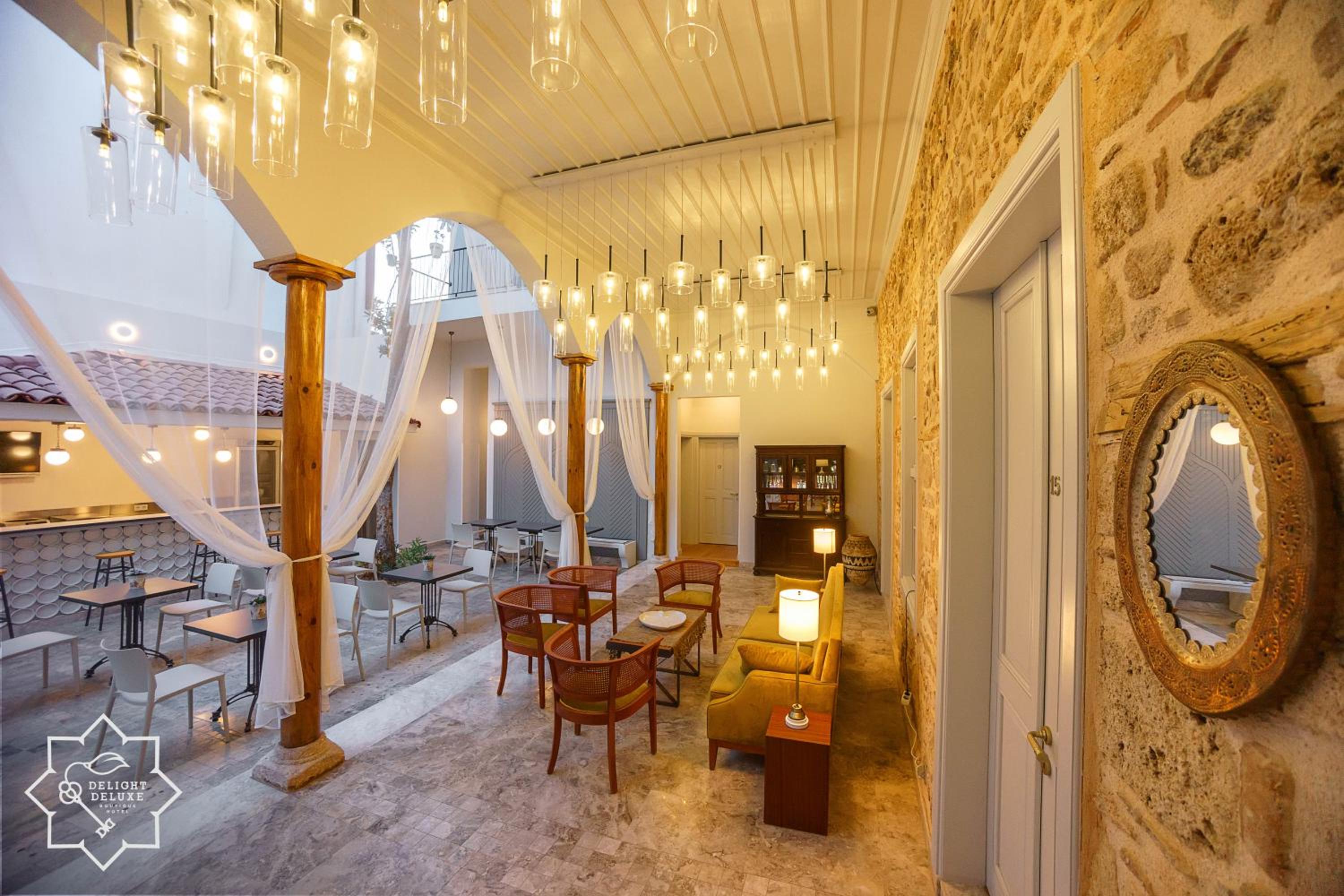 Delight Deluxe Hotel - Image 207