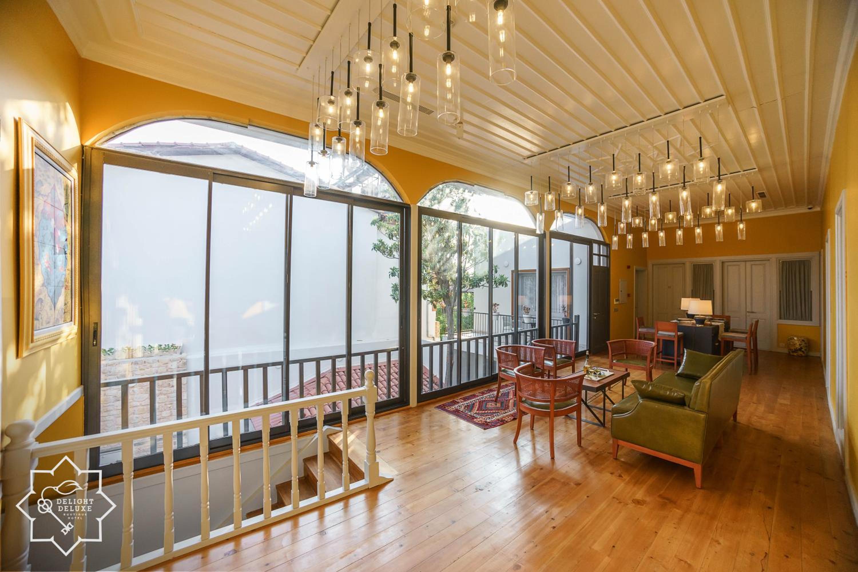 Delight Deluxe Hotel - Image 29