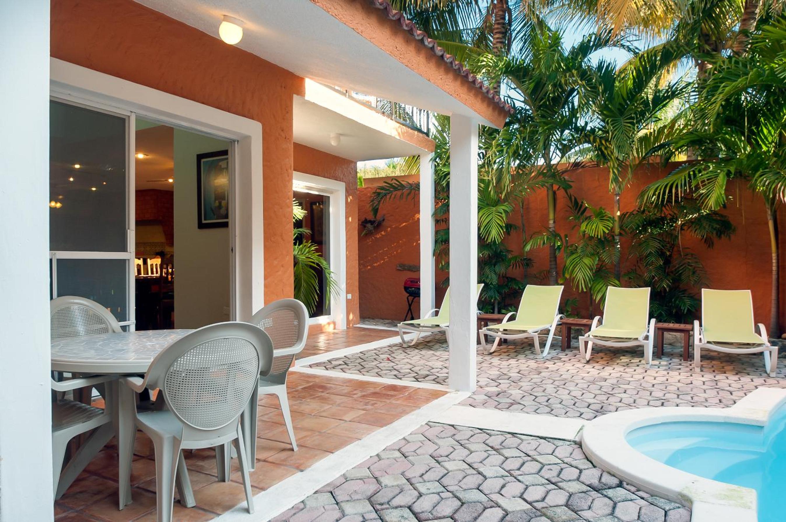 Casa Mulder - Steps to Beach Private Pool Ocean-View Roof