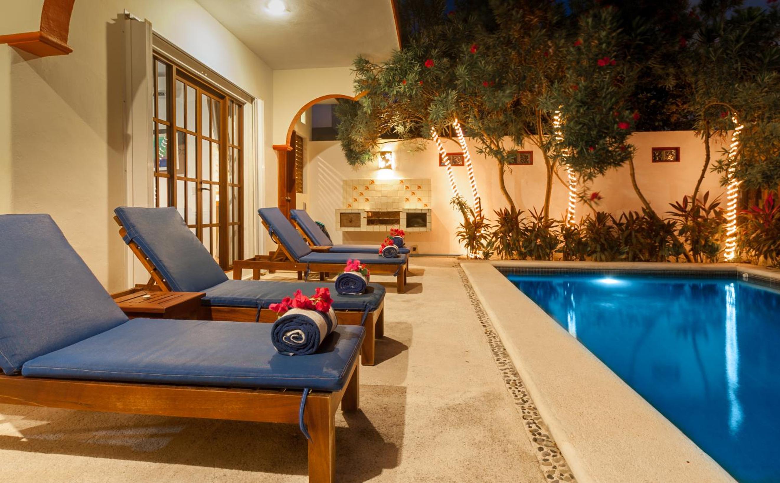 Casa Anita - Relaxing Home Steps from the Puerto Morelos Beach