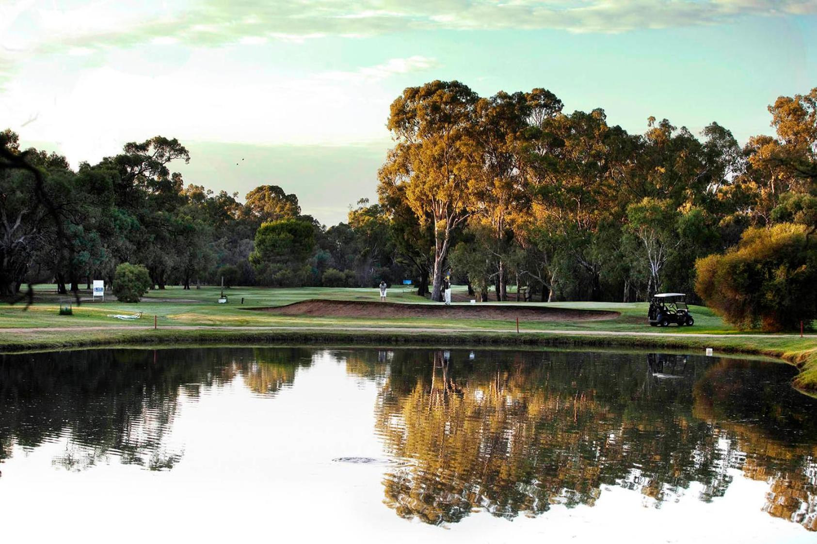 Deni Golf Resort