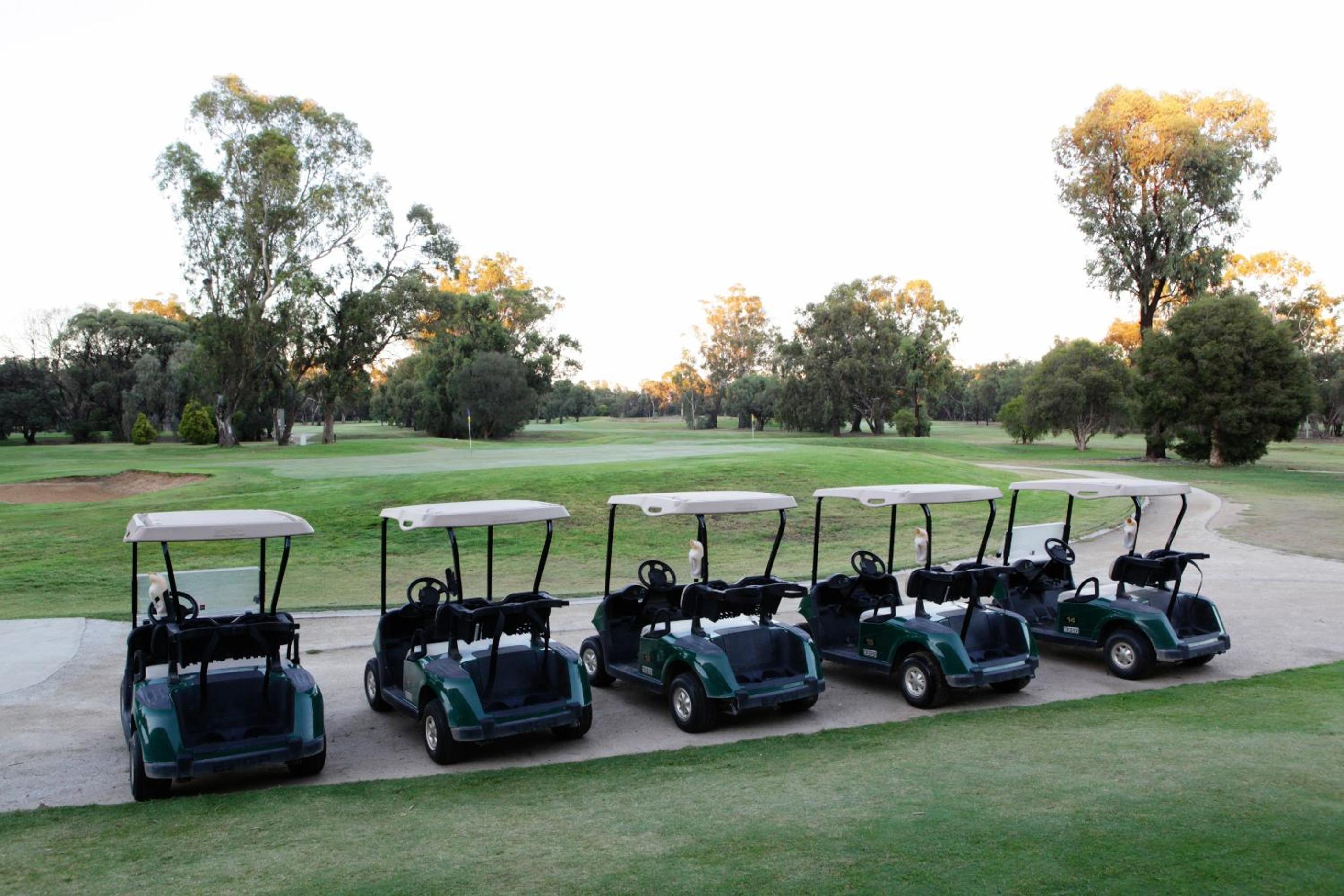 Deni Golf Resort
