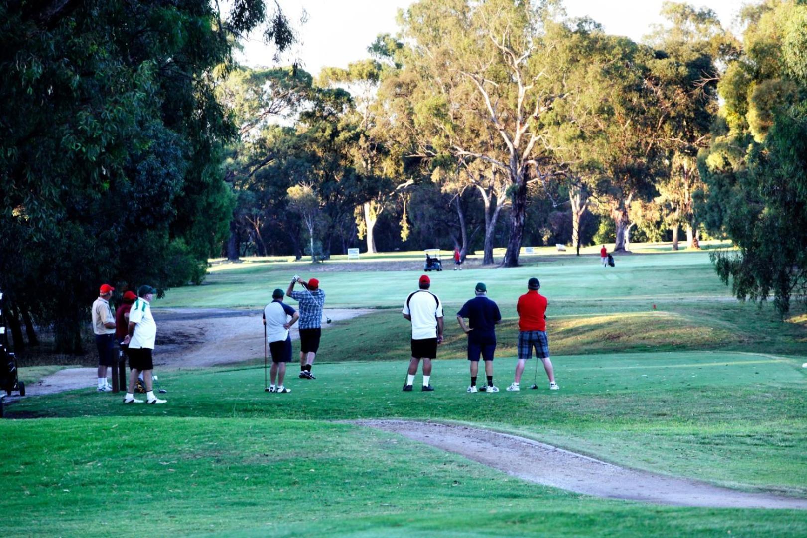 Deni Golf Resort