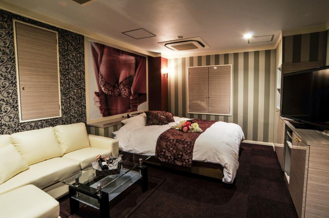 Hotel Grande (Love Hotel) view 2