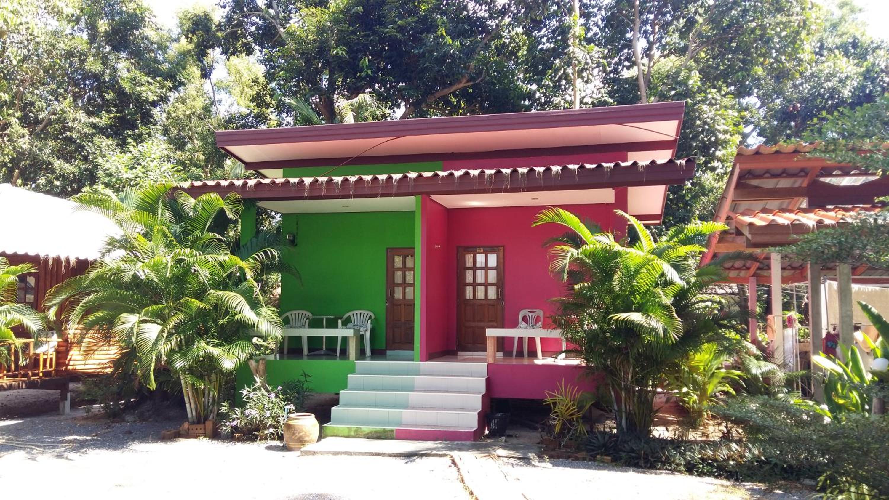 บ้านสนมณีโฮมสเตย์ Bansonmanee Homestay