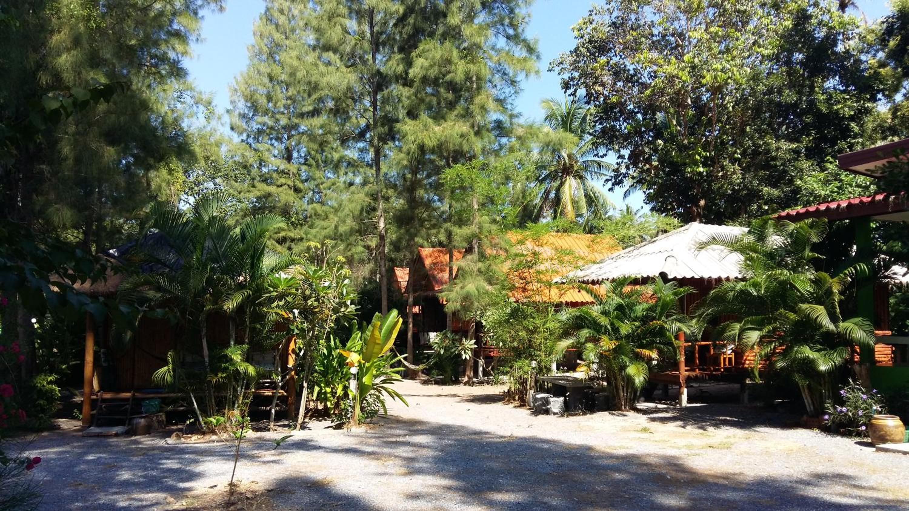 บ้านสนมณีโฮมสเตย์ Bansonmanee Homestay