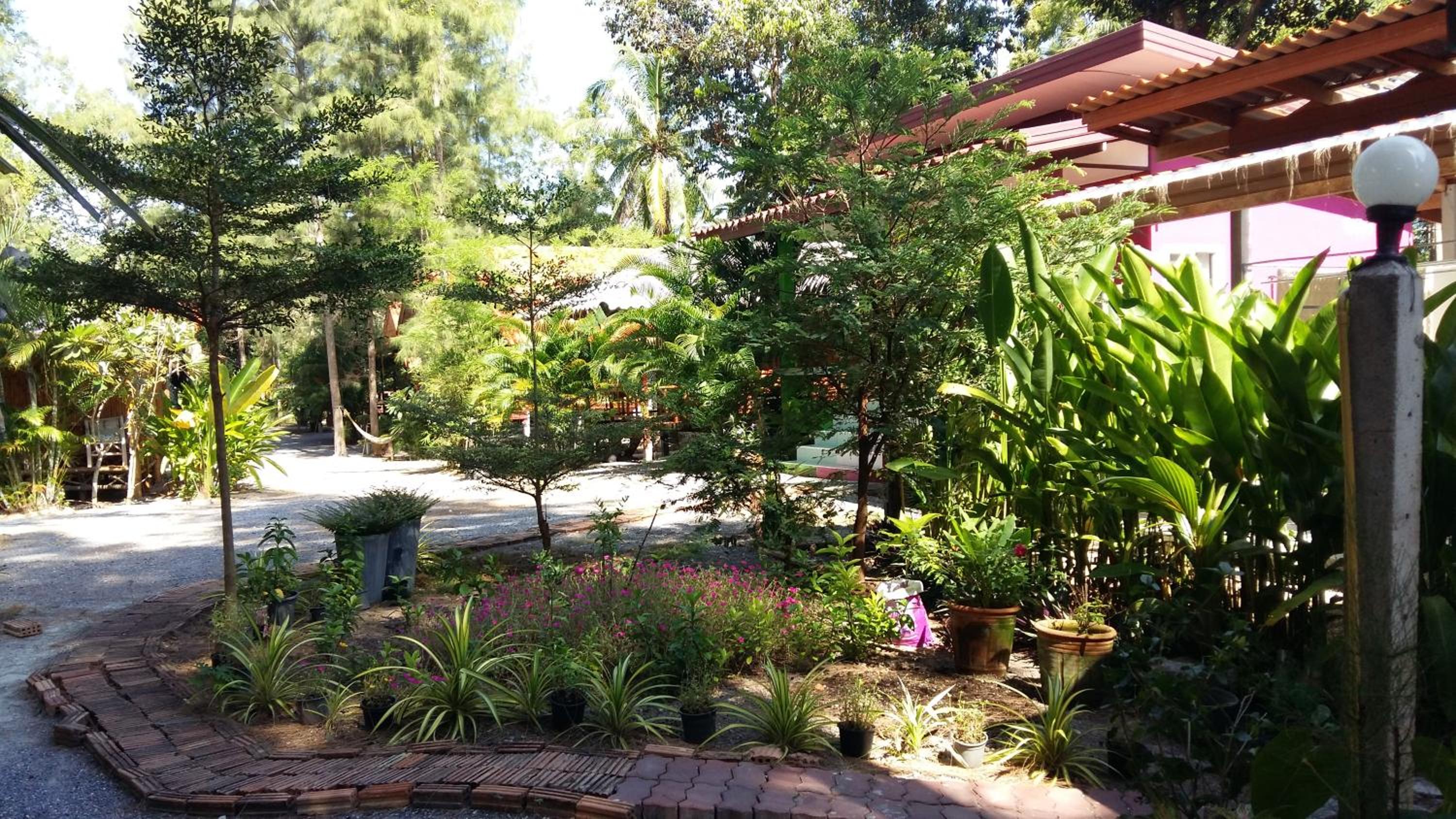 บ้านสนมณีโฮมสเตย์ Bansonmanee Homestay