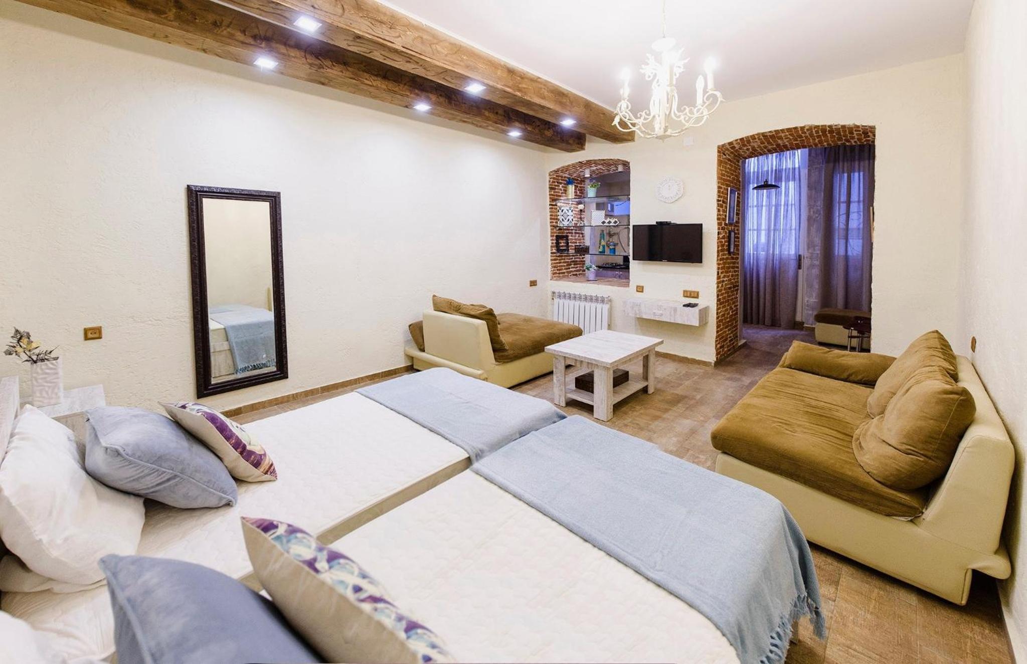 Quiet Authentic Courtyard House Old Tbilisi view 4