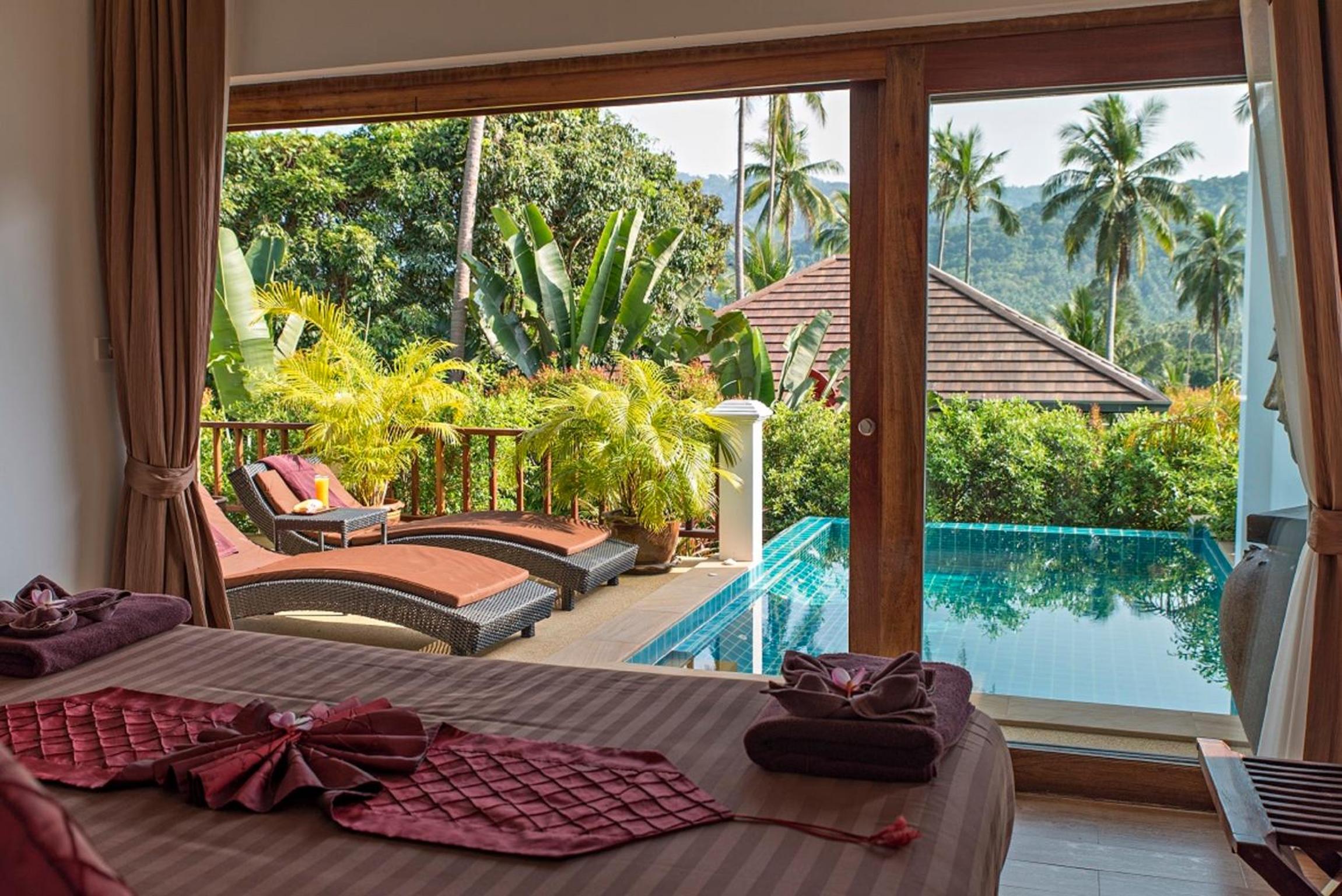Tropical Season Villa Resort