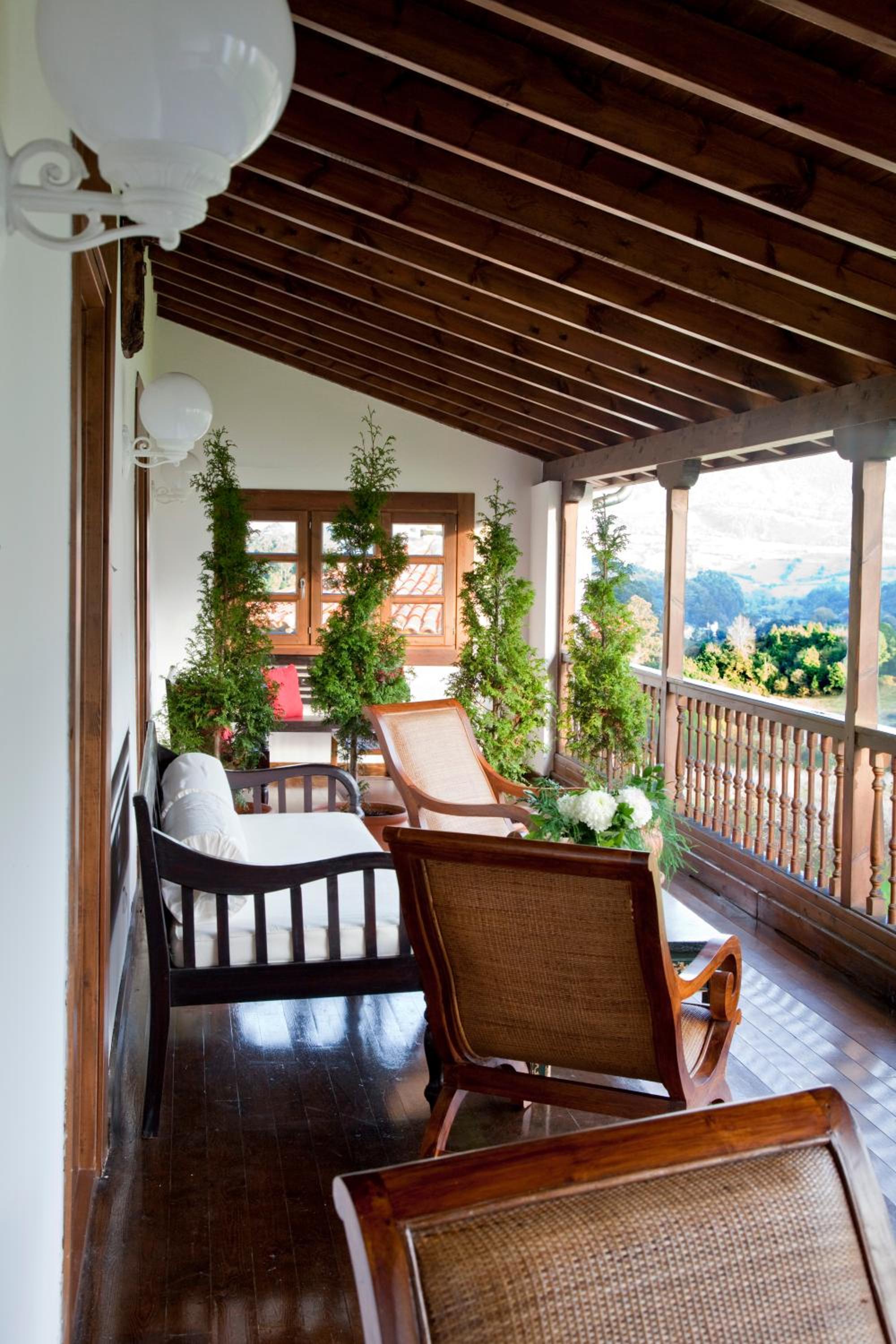 balcony