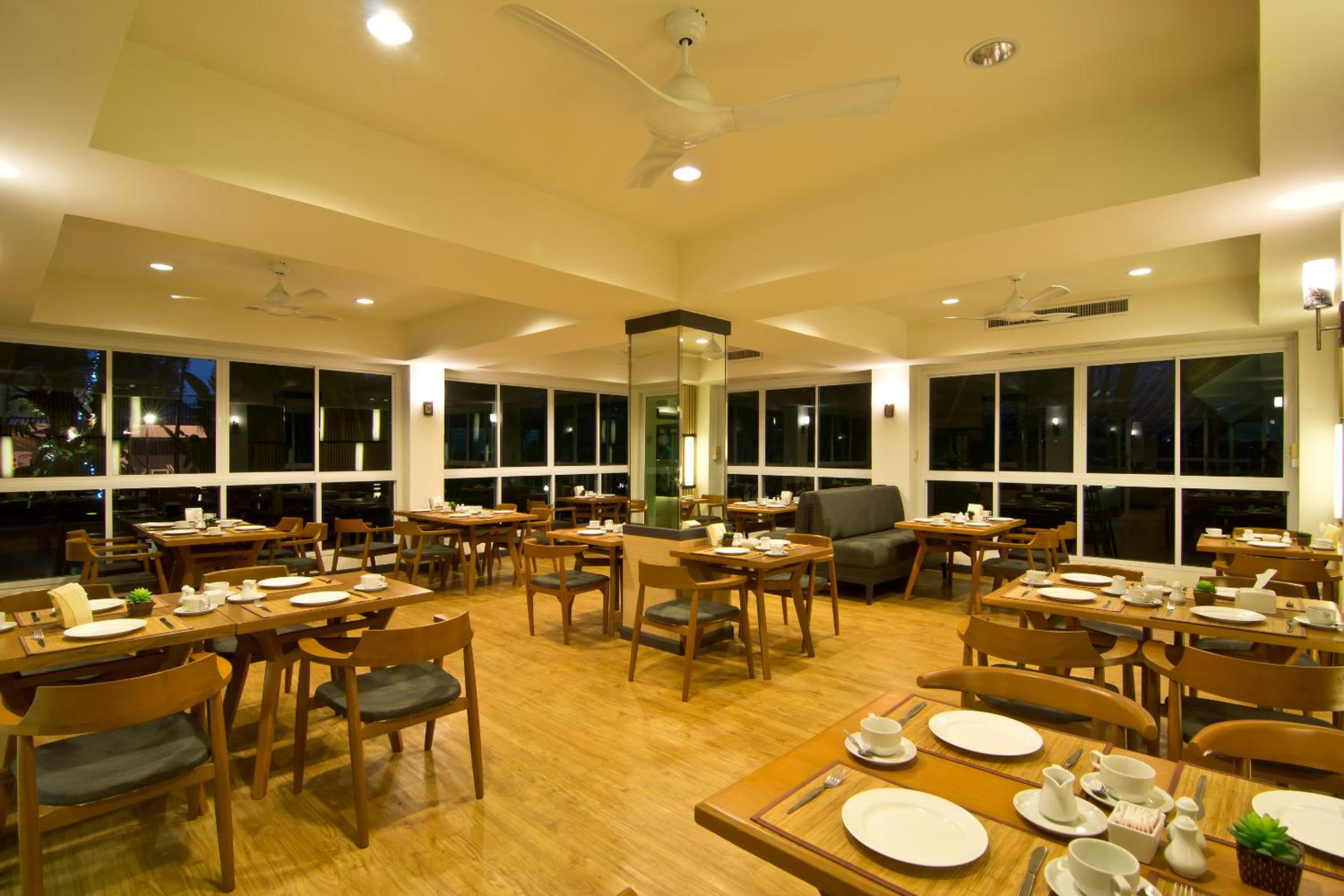 The Green Park Resort