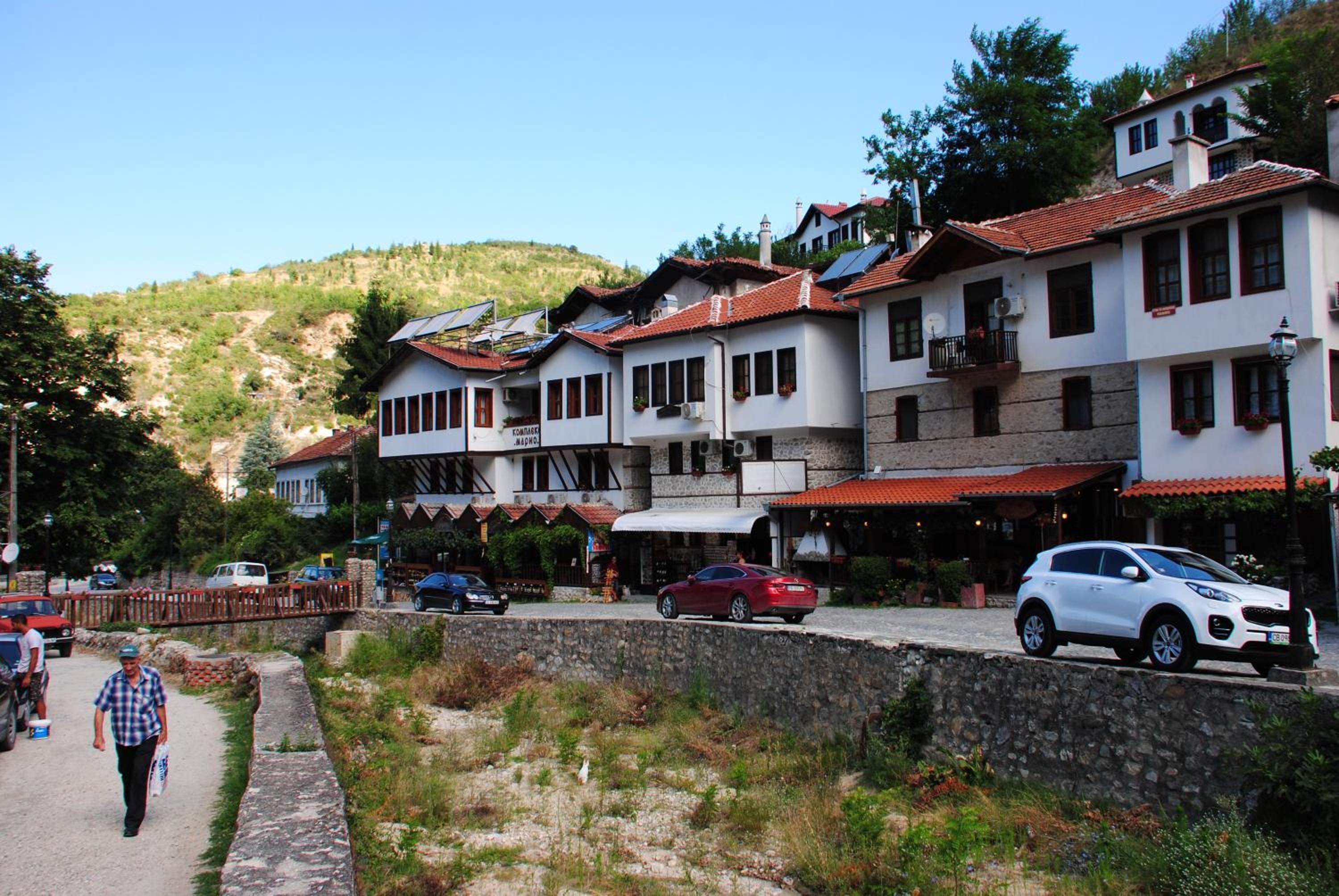Toni's Guest House