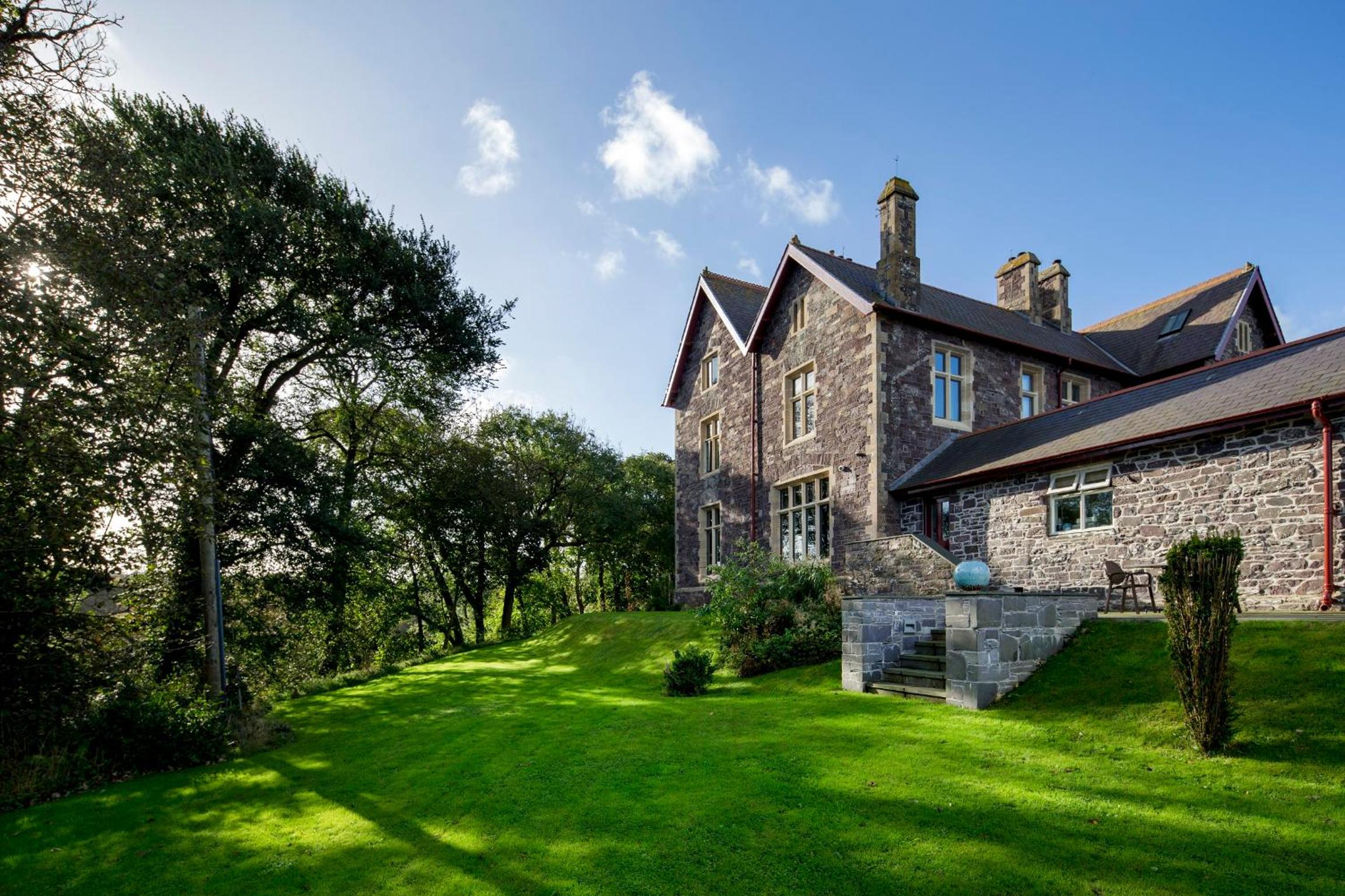 Penrhiw Priory