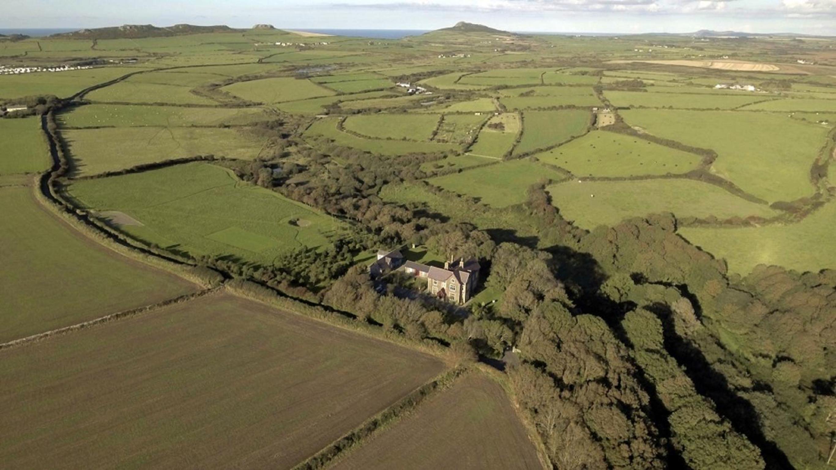 Penrhiw Priory