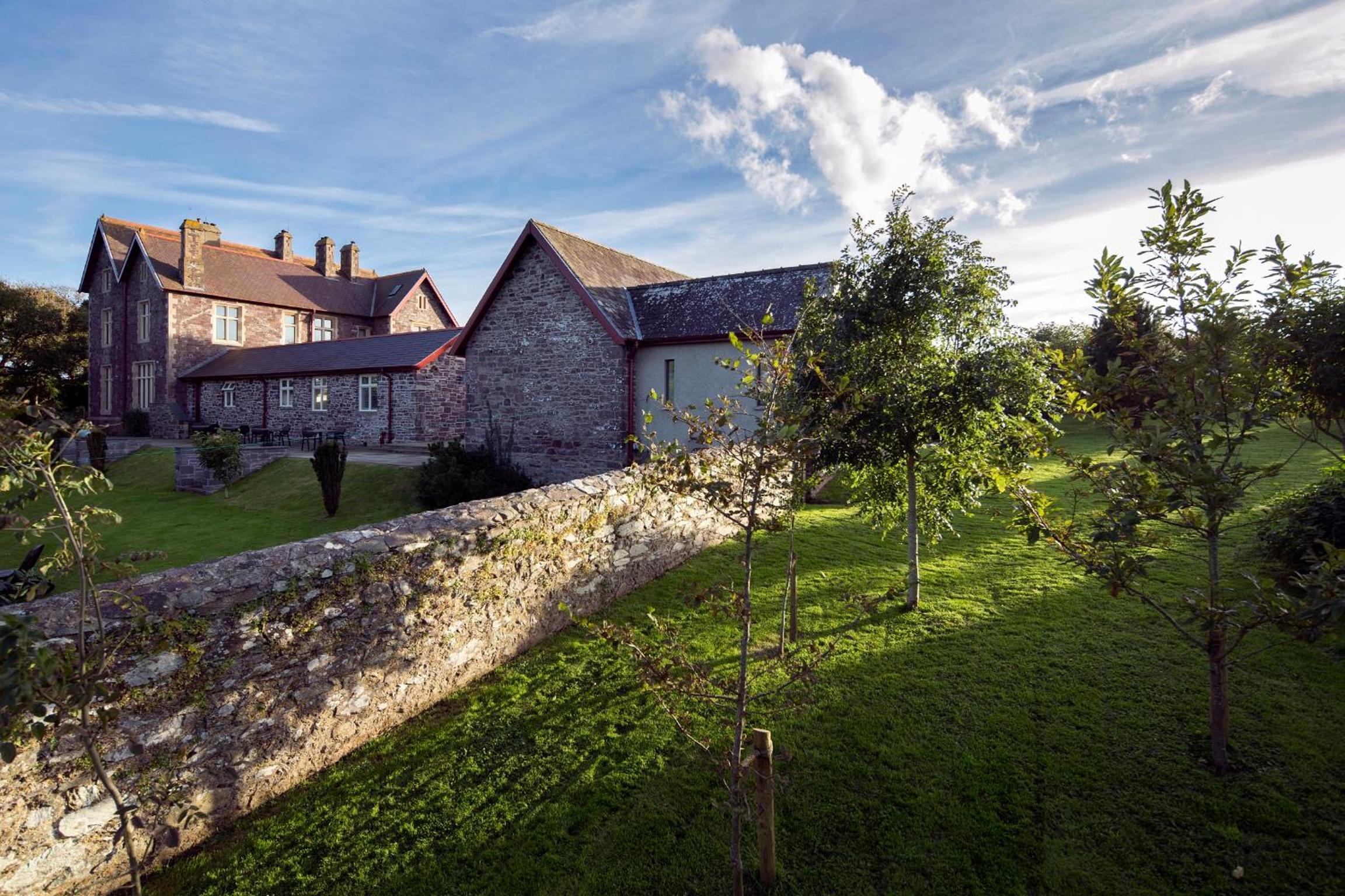 Penrhiw Priory