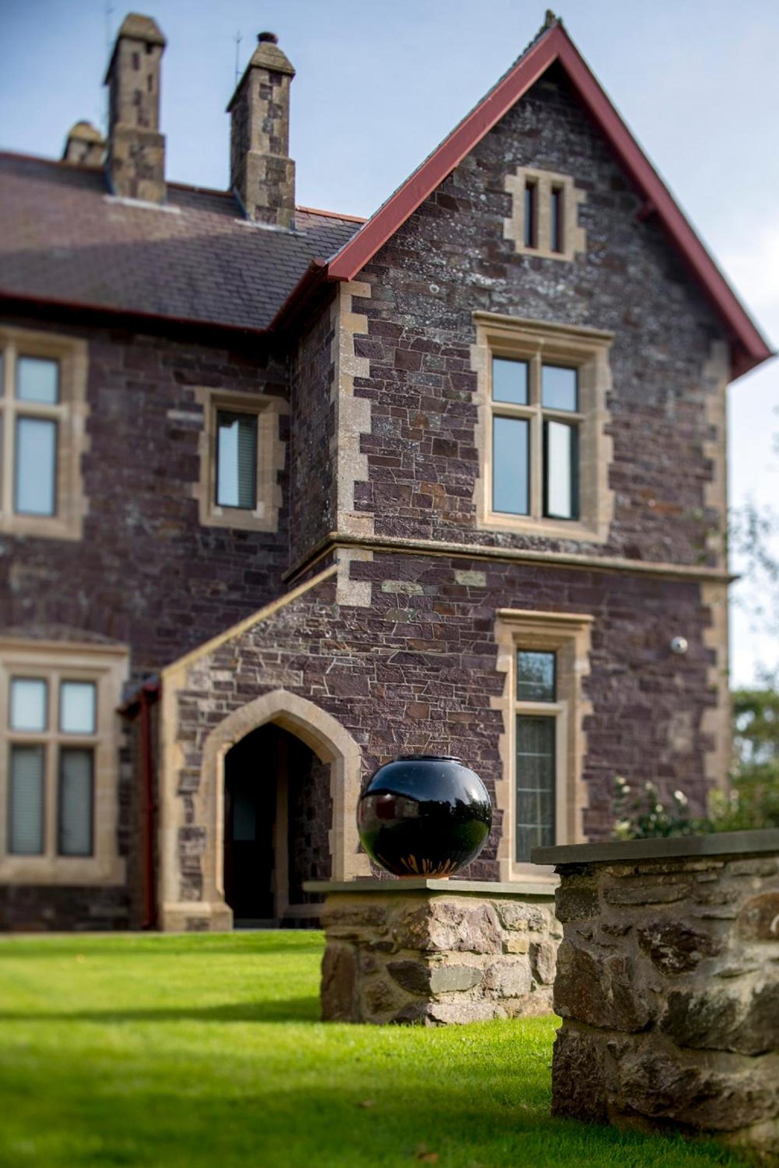Penrhiw Priory