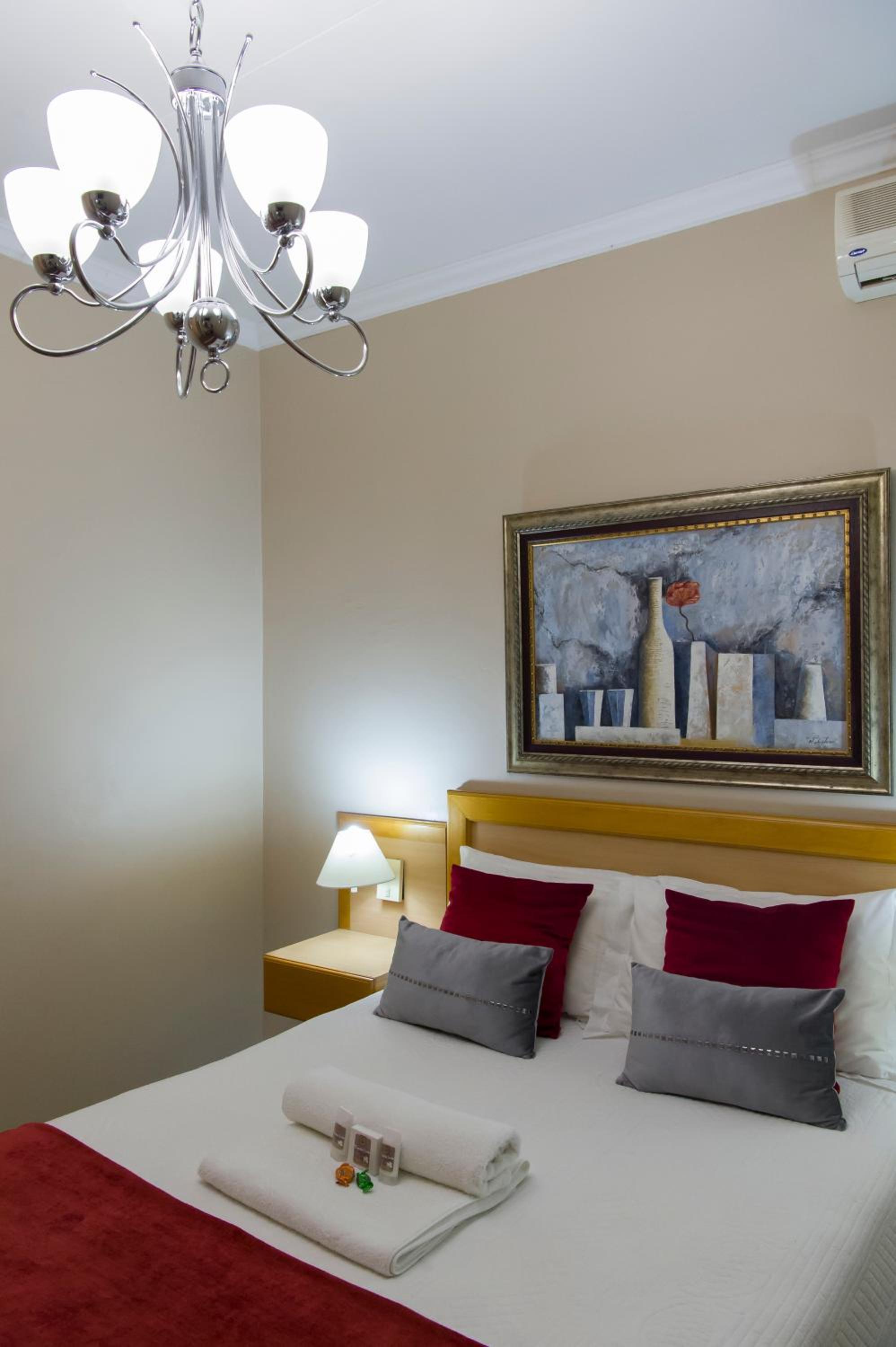 Bayswater Lodge