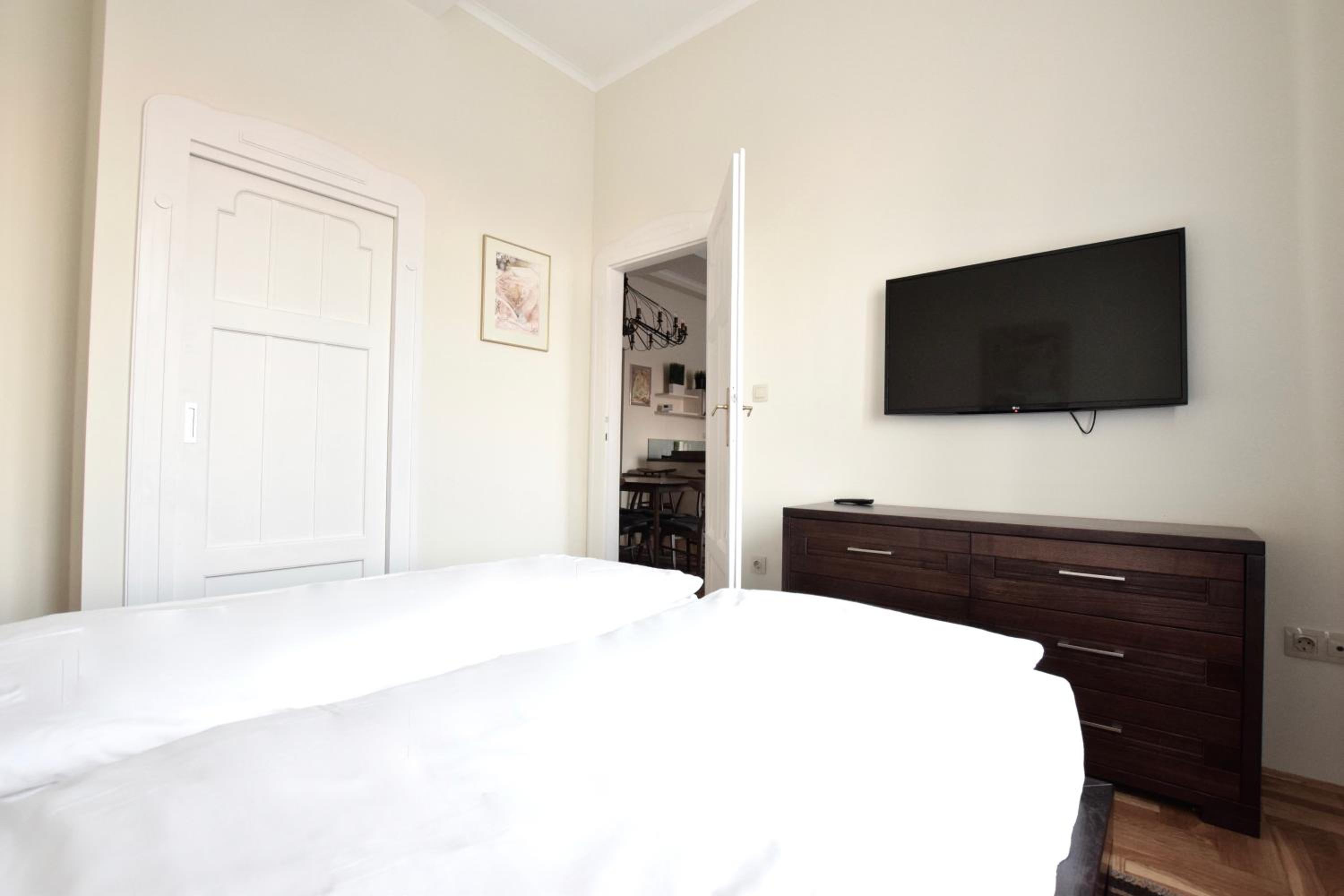 Luxury Apartment by Hi5 - Király street Suite view 3