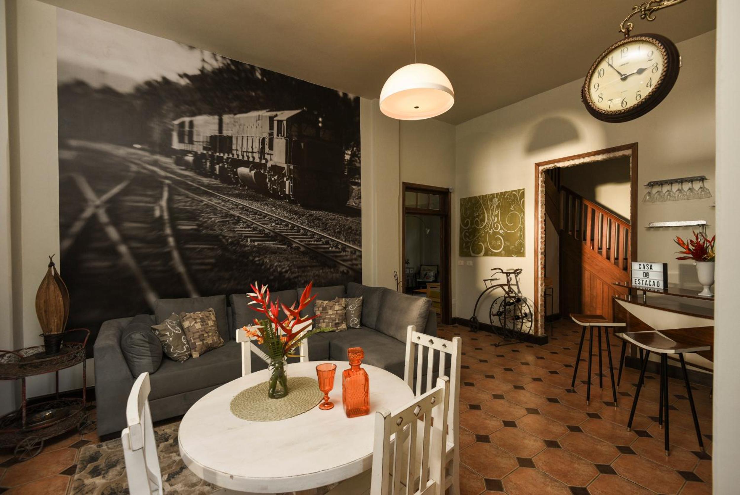 Casa da Estacao - Não é hotel, não é pousada é a casa mais charmosa de Morretes!