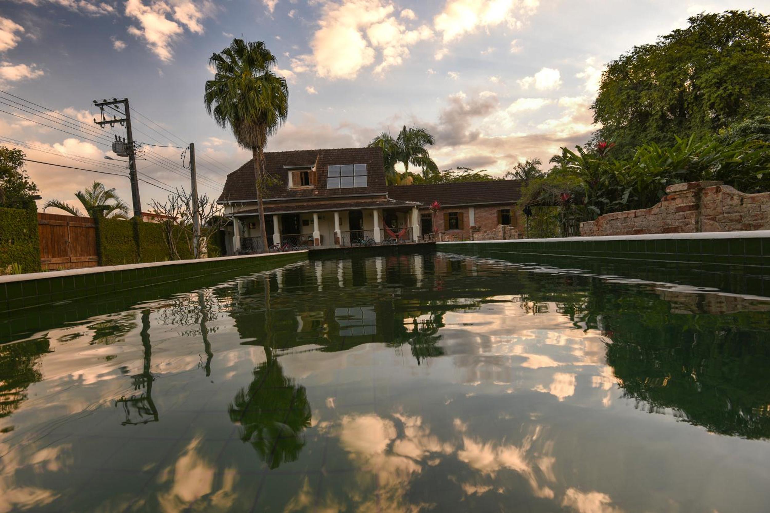 Casa da Estacao - Não é hotel, não é pousada é a casa mais charmosa de Morretes!