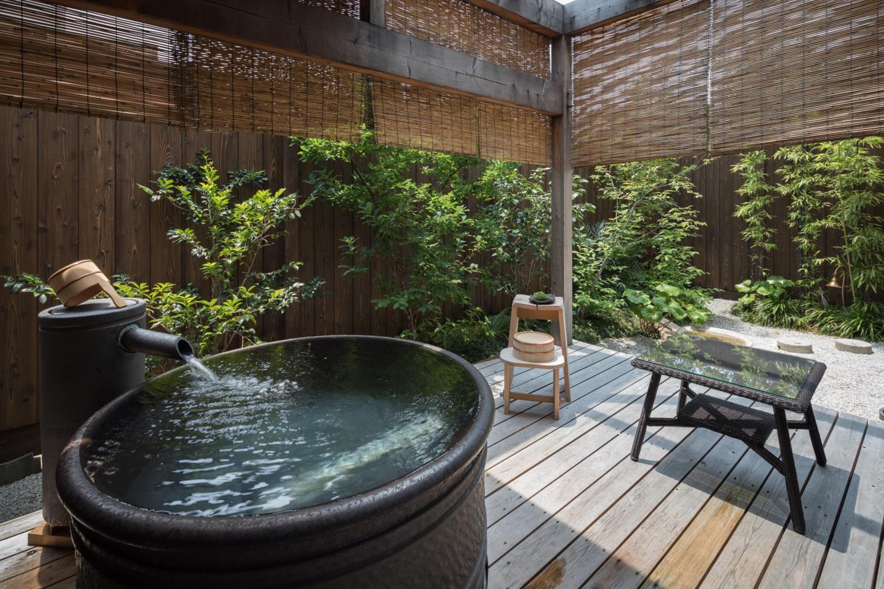 Nazuna Kyoto Nijo-jo 13