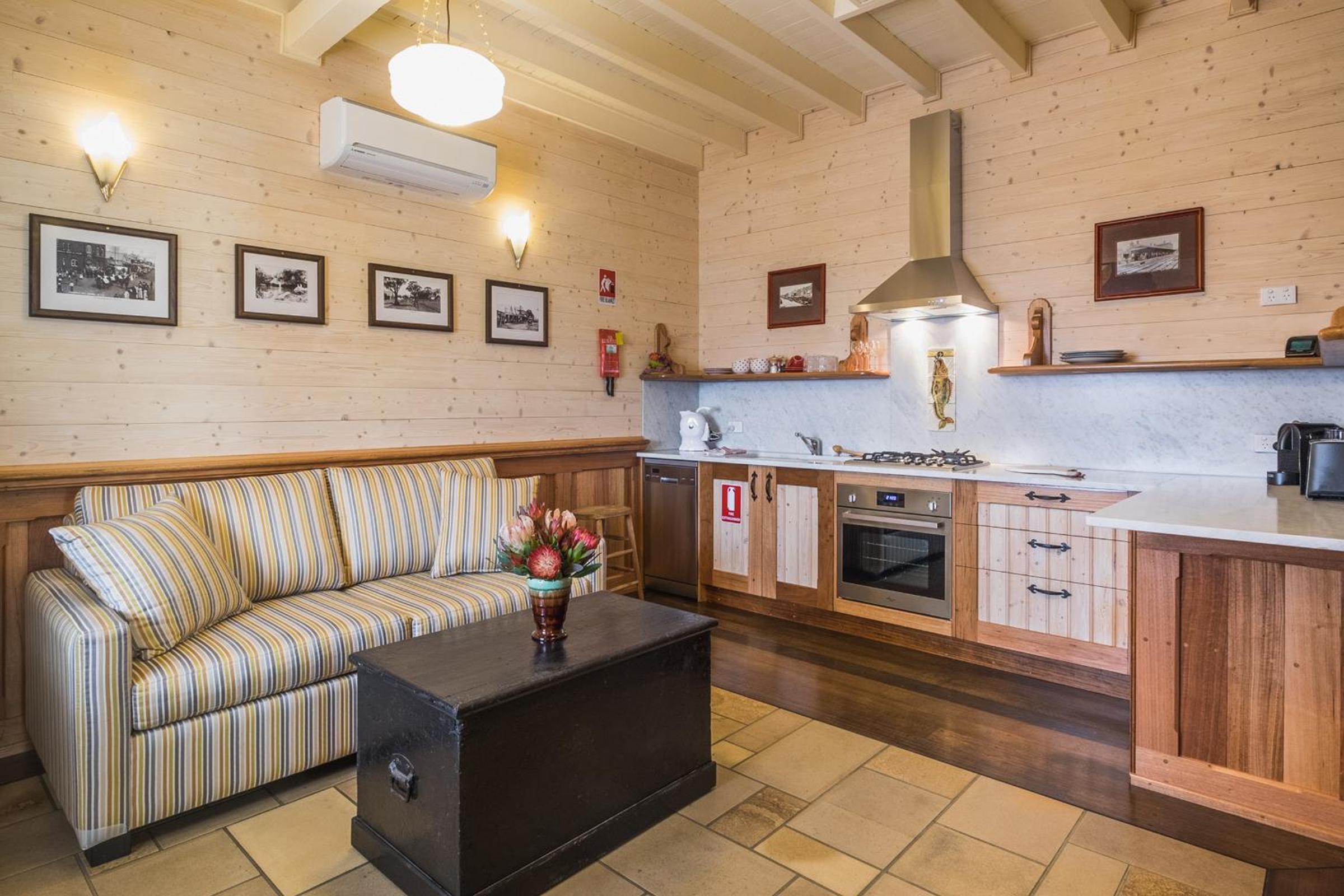Old Bank Boutique Hotel