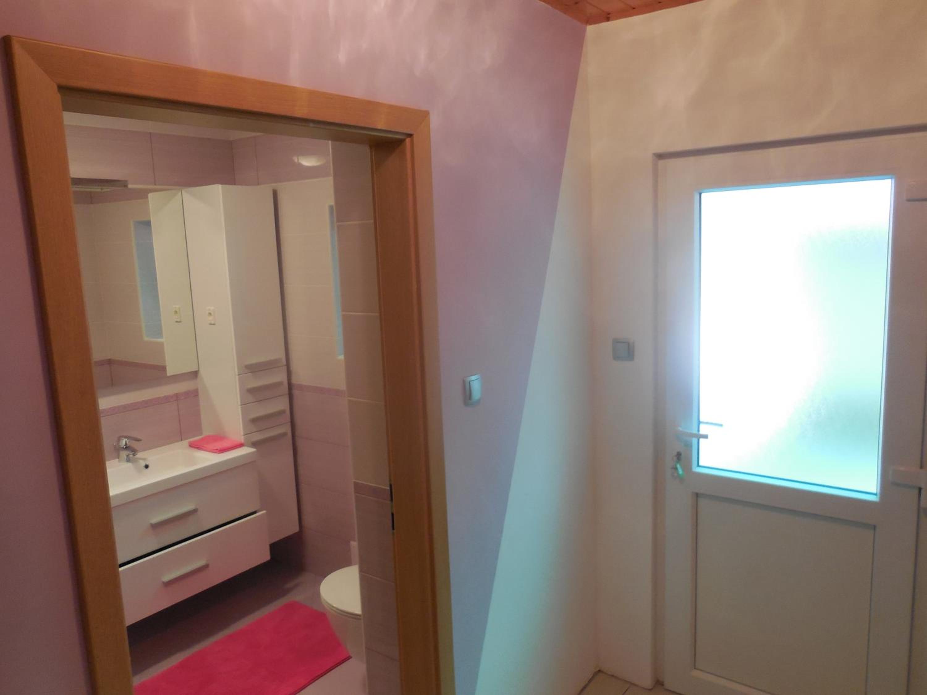 Apartmaji in Sobe Cuder view 3