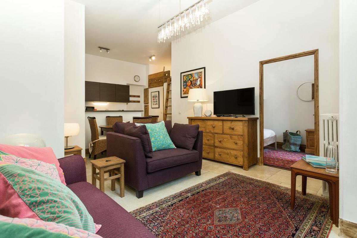 Apartment Majestic 1 view 2