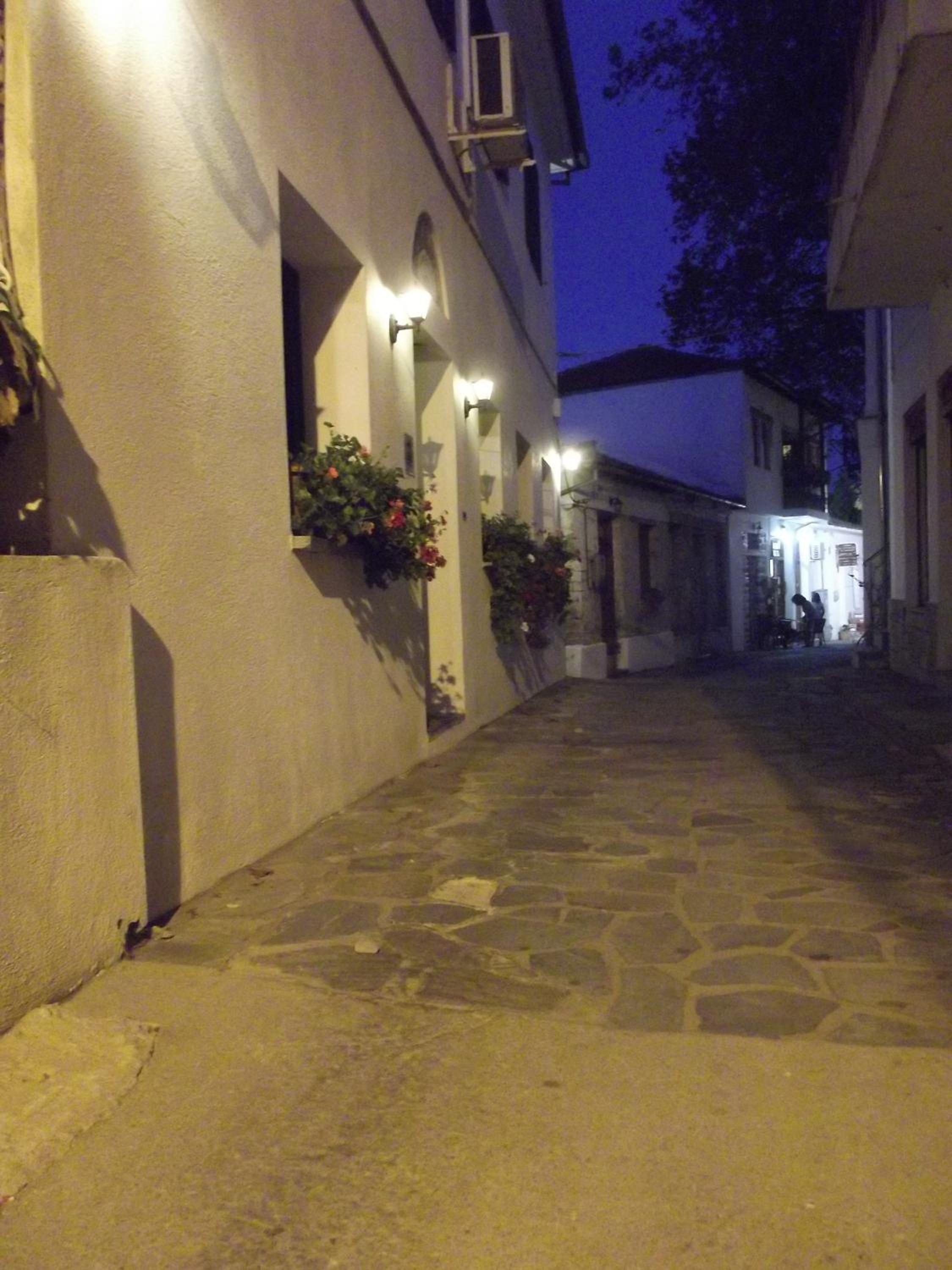Photo 36