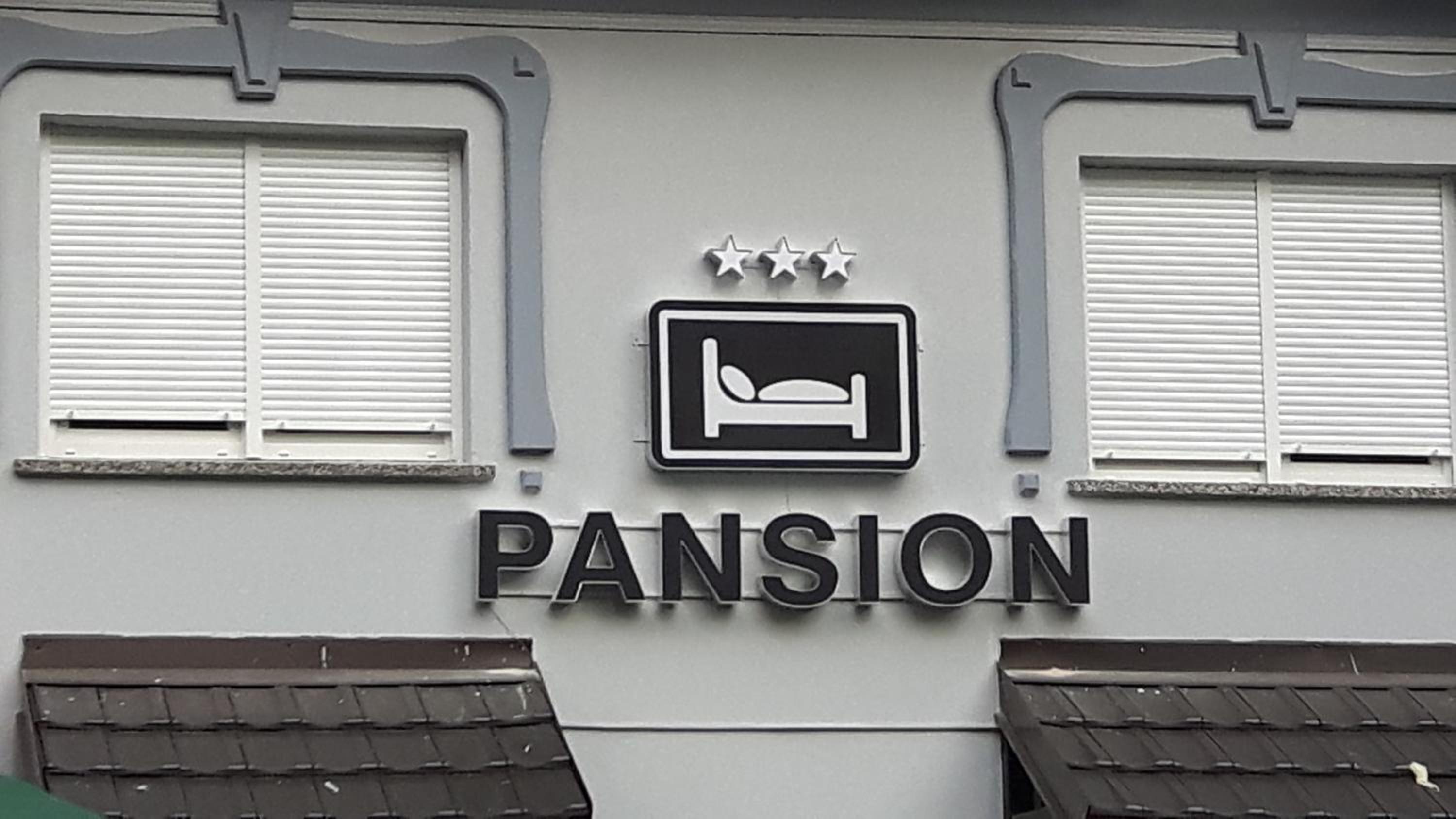 RESTORAN PRENOĆIŠTE CROATIA TURIST