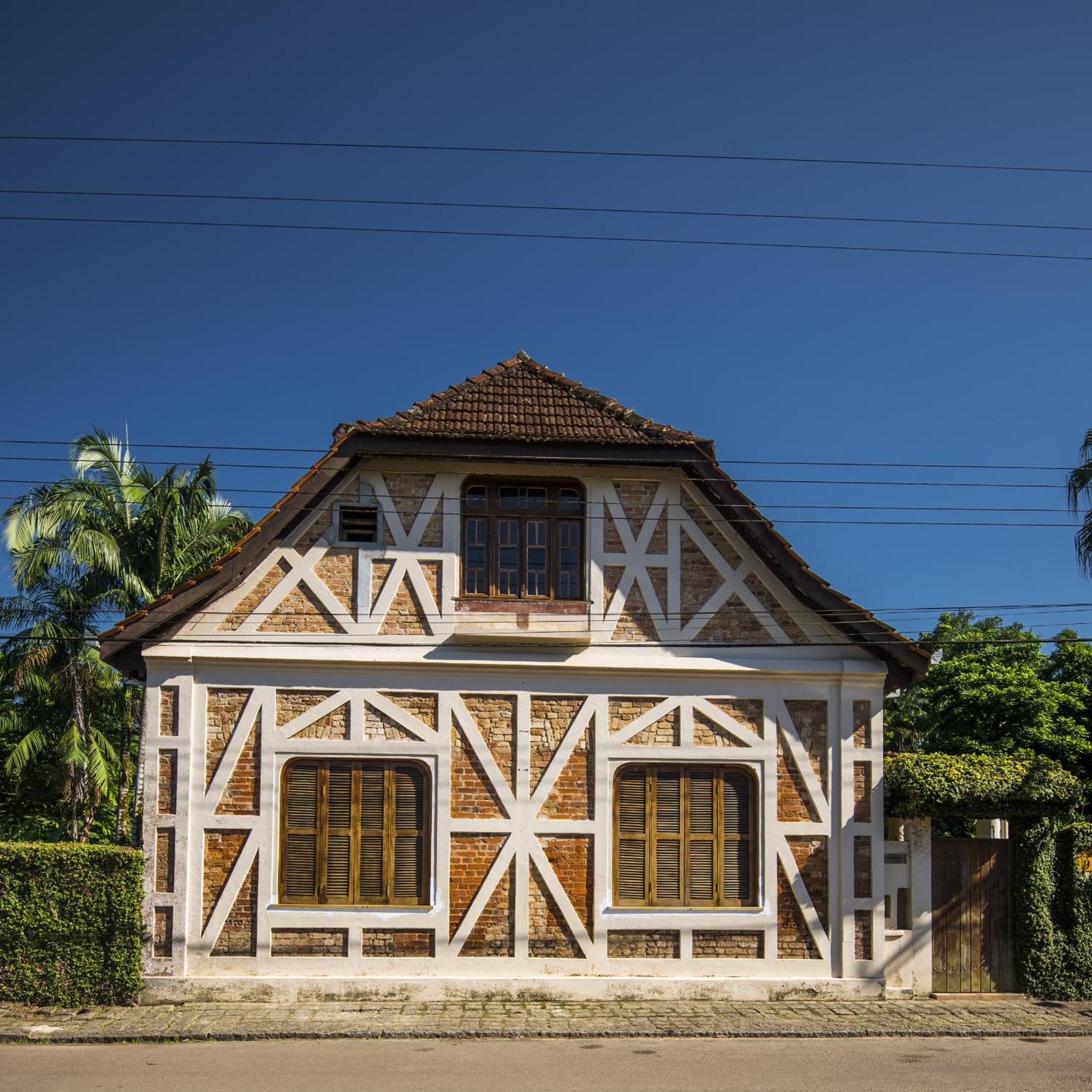 Casa da Estacao - Não é hotel, não é pousada é a casa mais charmosa de Morretes!