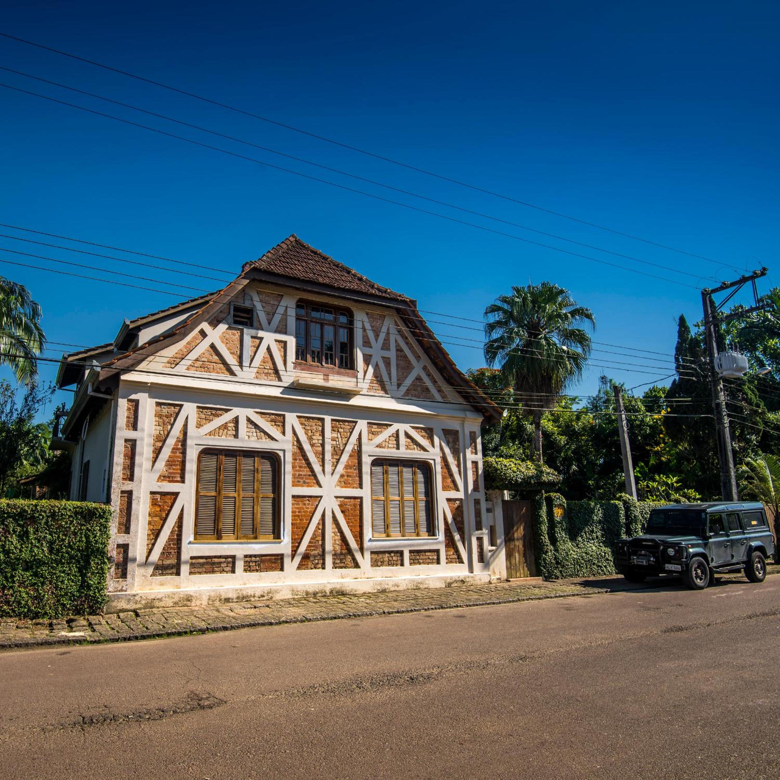 Casa da Estacao - Não é hotel, não é pousada é a casa mais charmosa de Morretes!