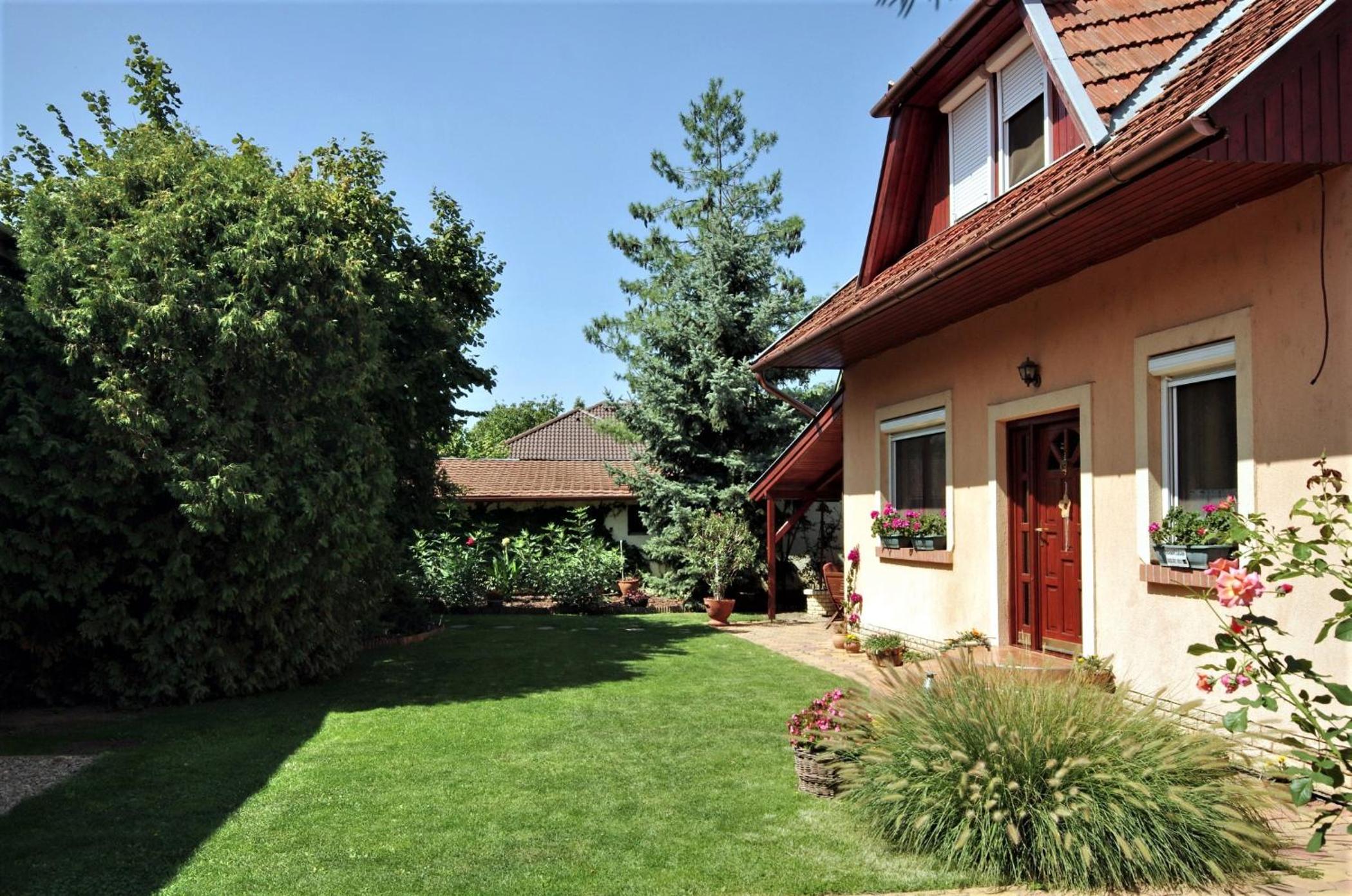 Erika Apartmanház