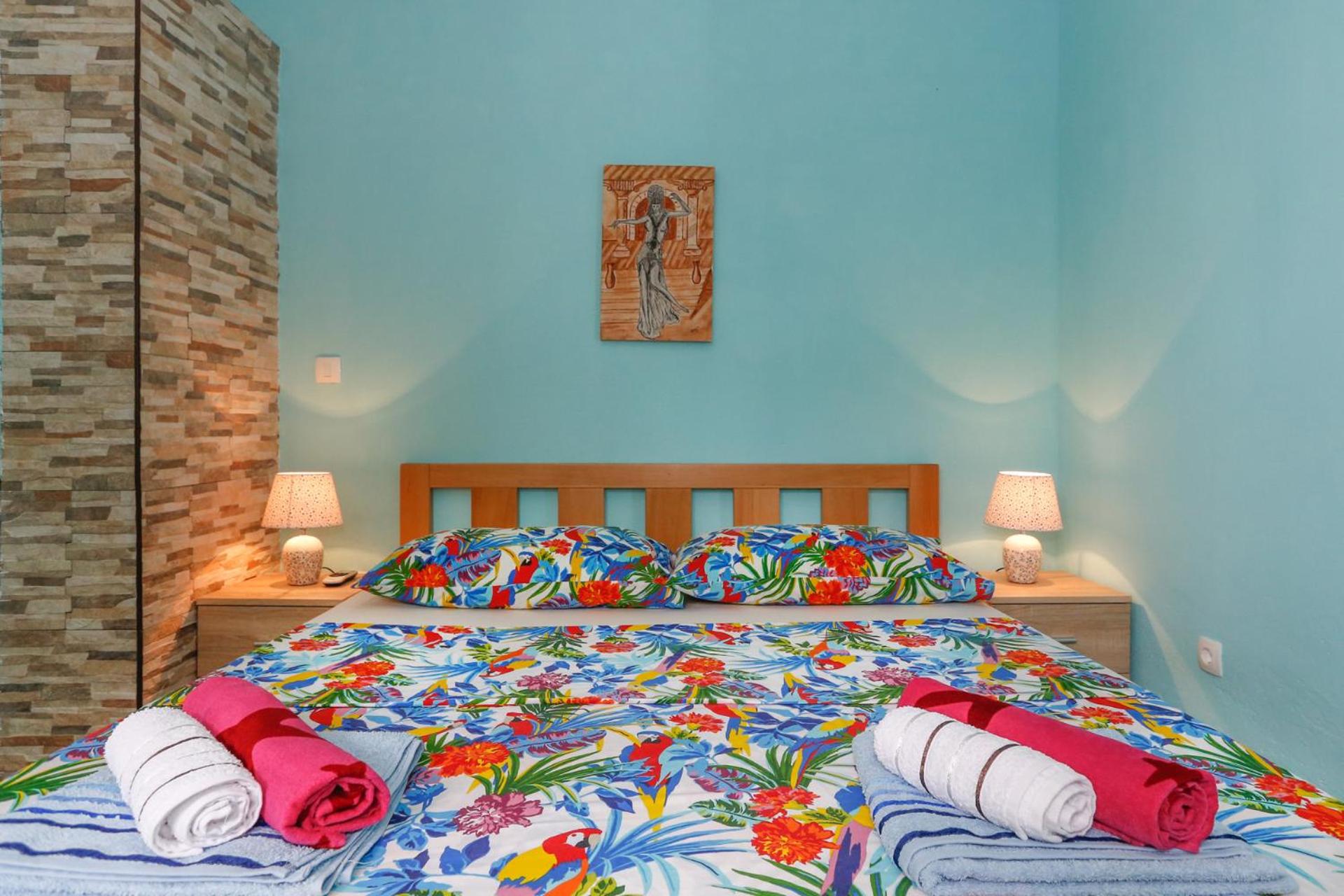Stonehouse with swimming pool Villa Anita view 4
