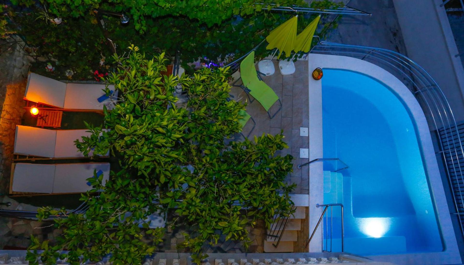 Stonehouse with swimming pool Villa Anita view 2