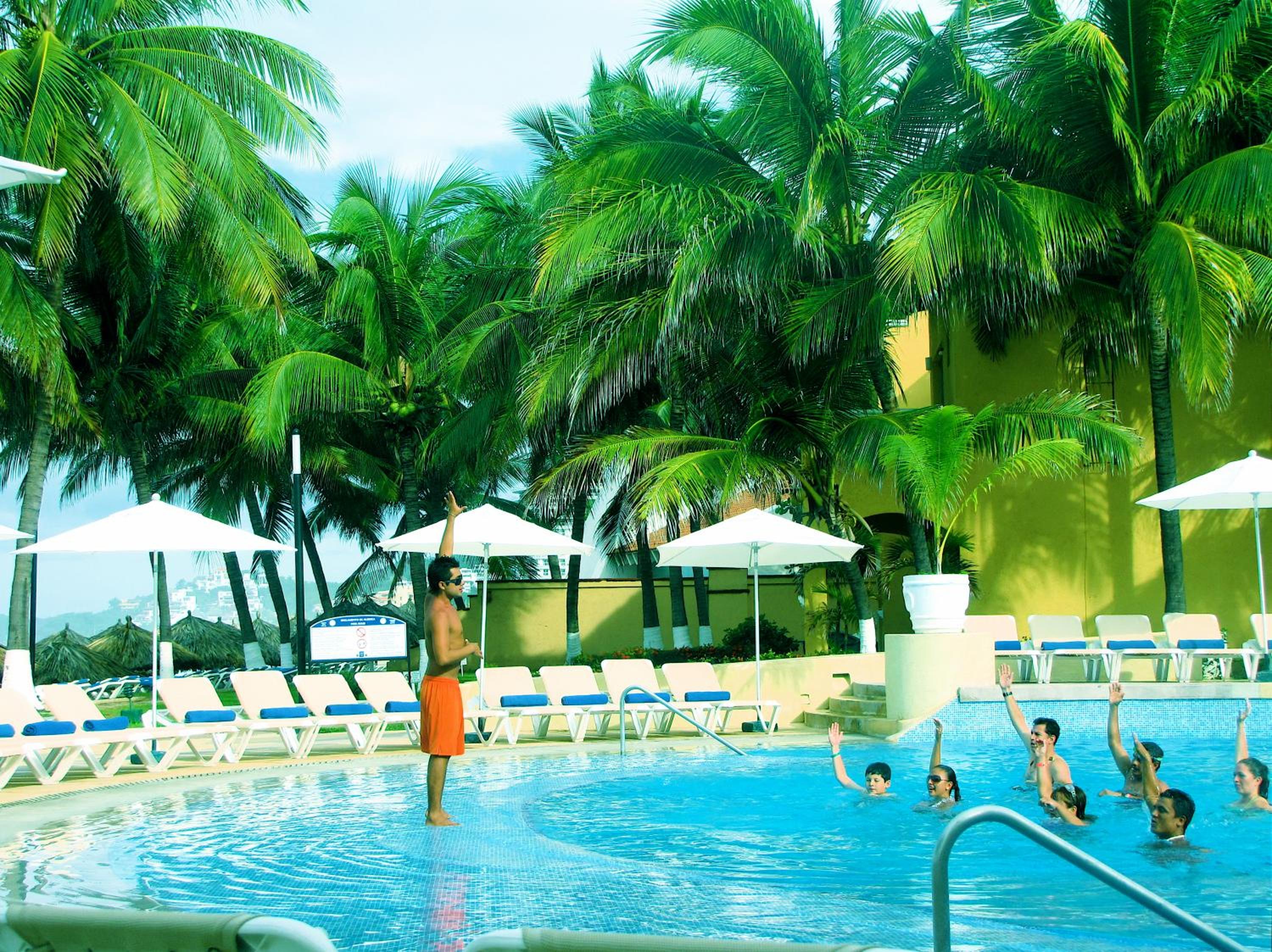 Aca Suites Ixtapa