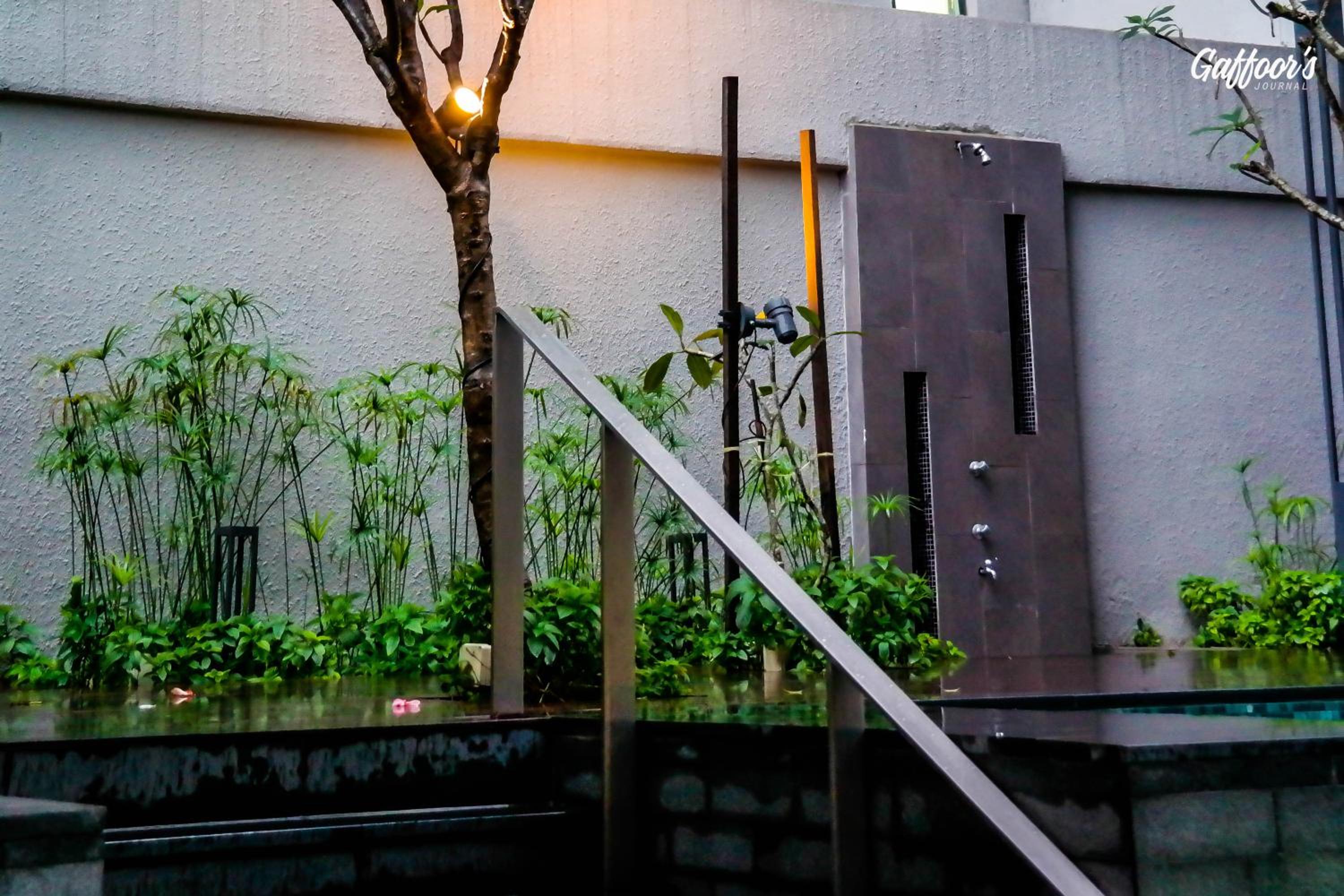 Resort Hostel In City