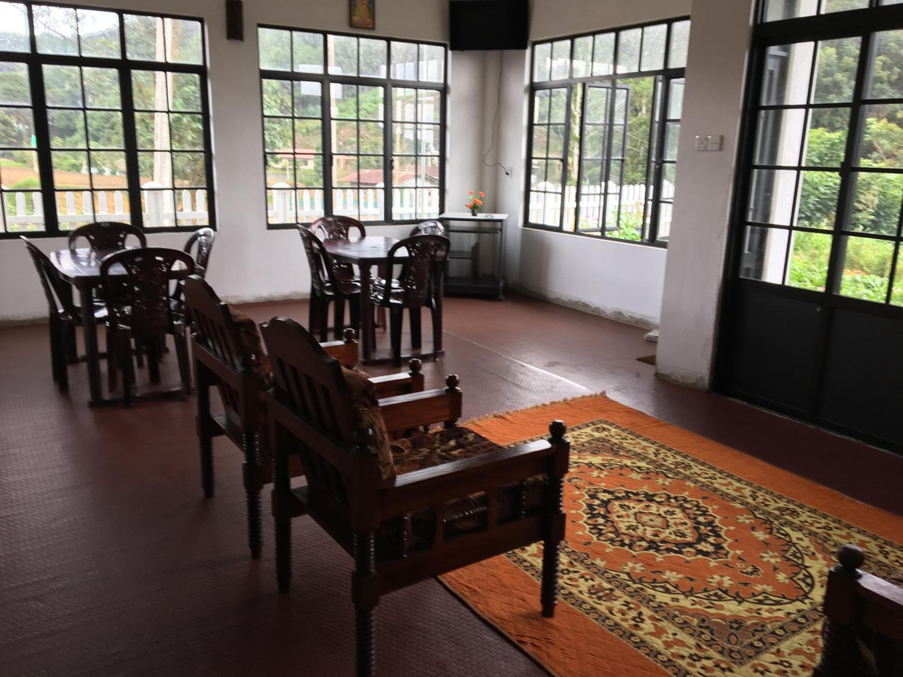 Akiko Rest view 4