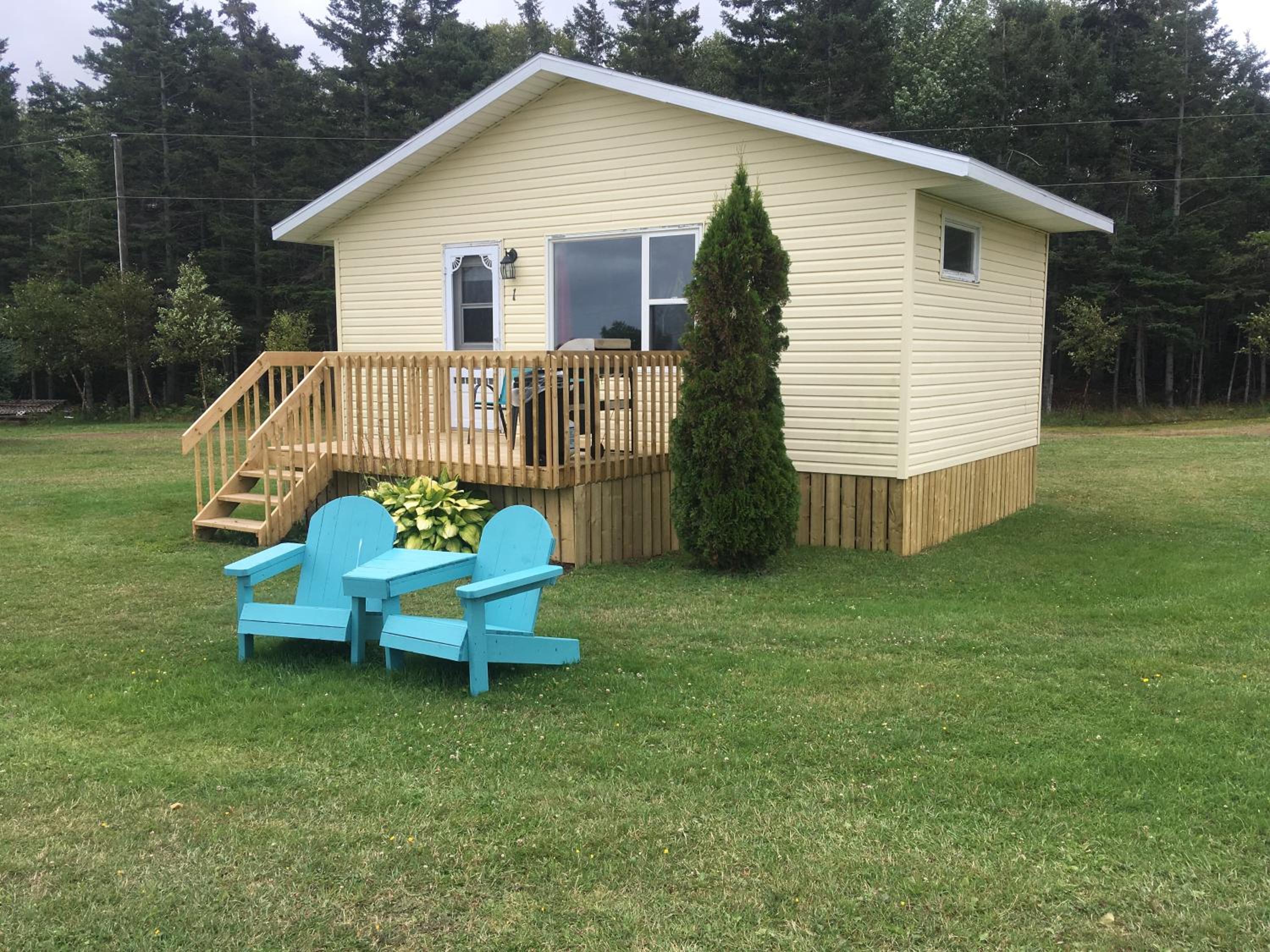 Baywatch Lighthouse Cottages & Motel