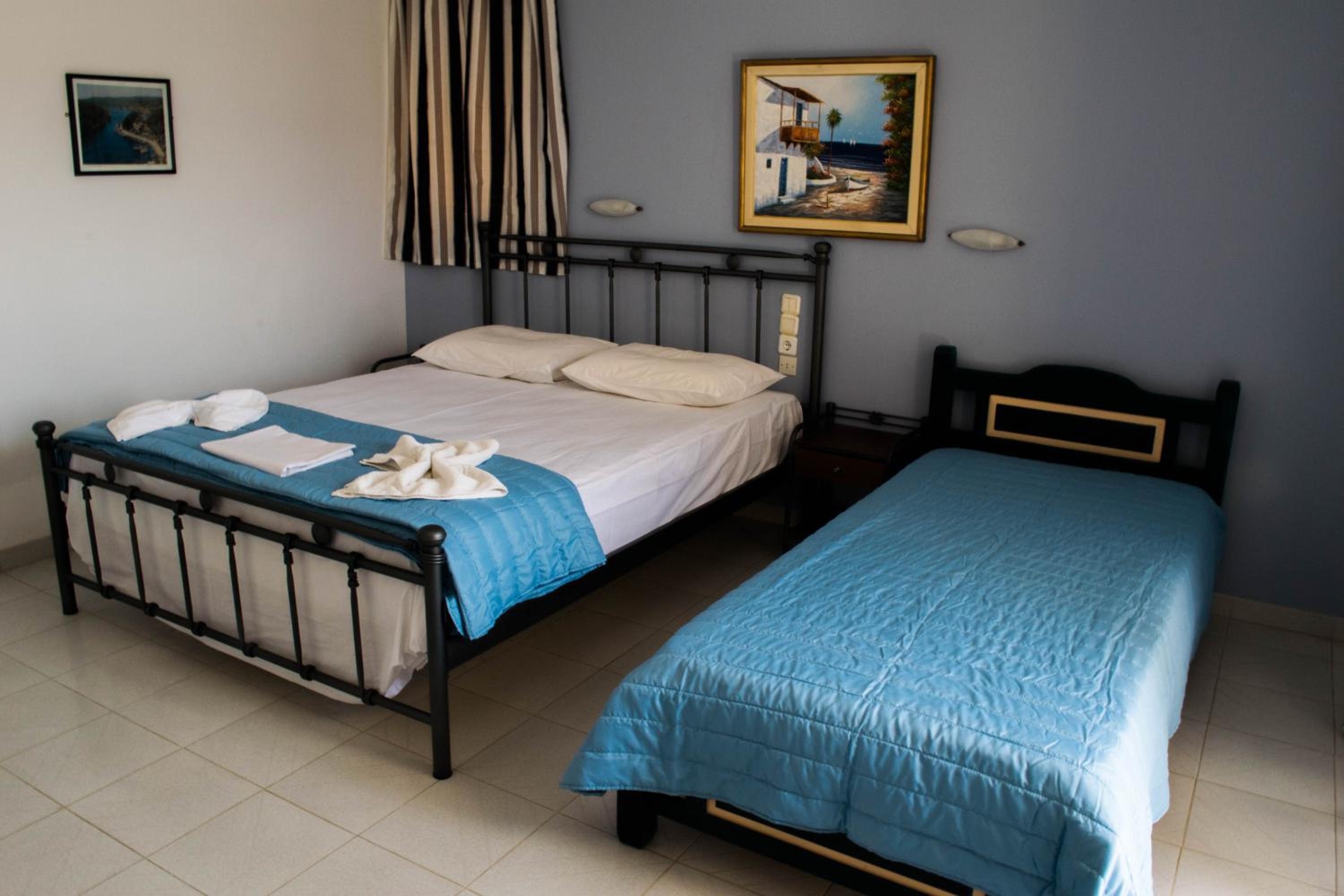 Christina Perlia Studios photo 3