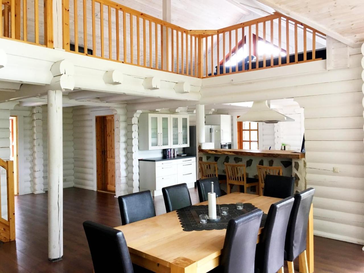 Joe Getaway - Stugby i Ullared