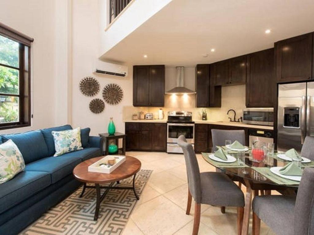 Las Catalinas Loft - for up to 4 people just steps from the beach