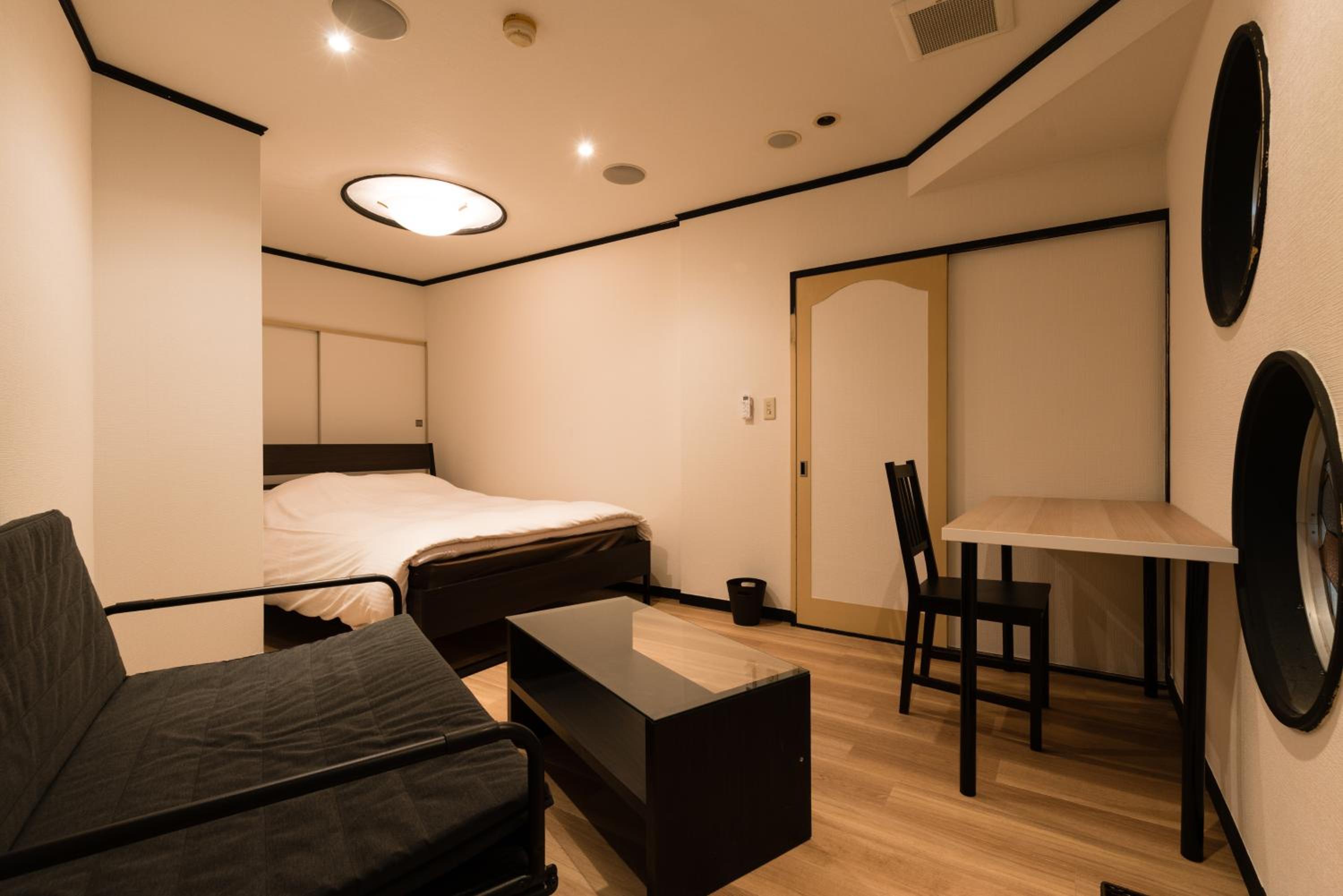 Tokyo Guest House Ouji Music Lounge, photo 40
