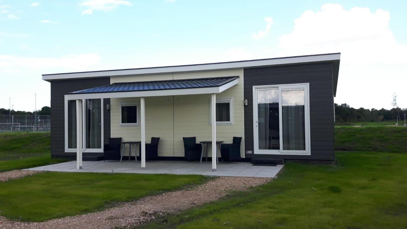 Hotel Chalets Middelburg - Image 1