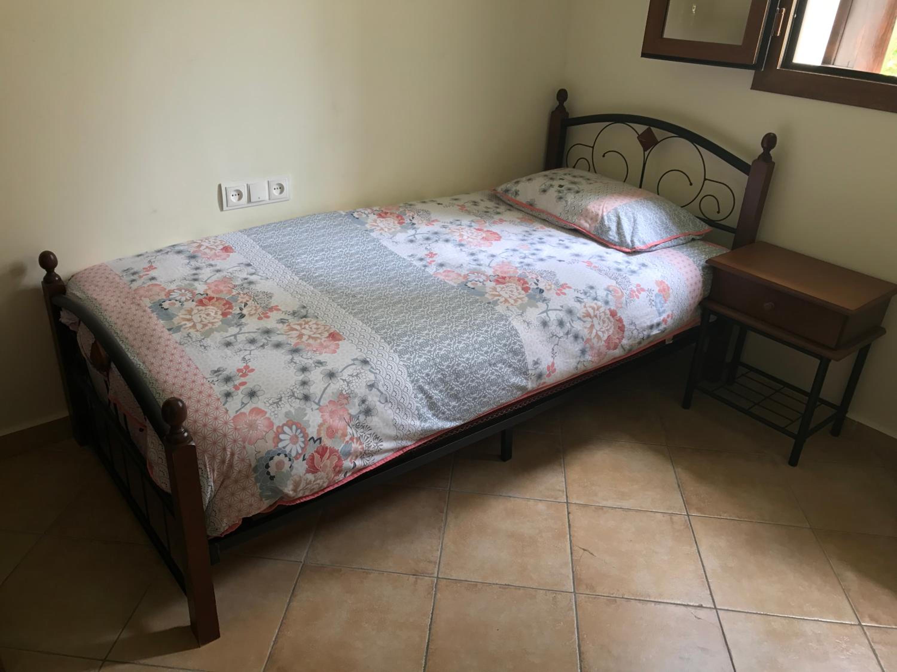Photo 105