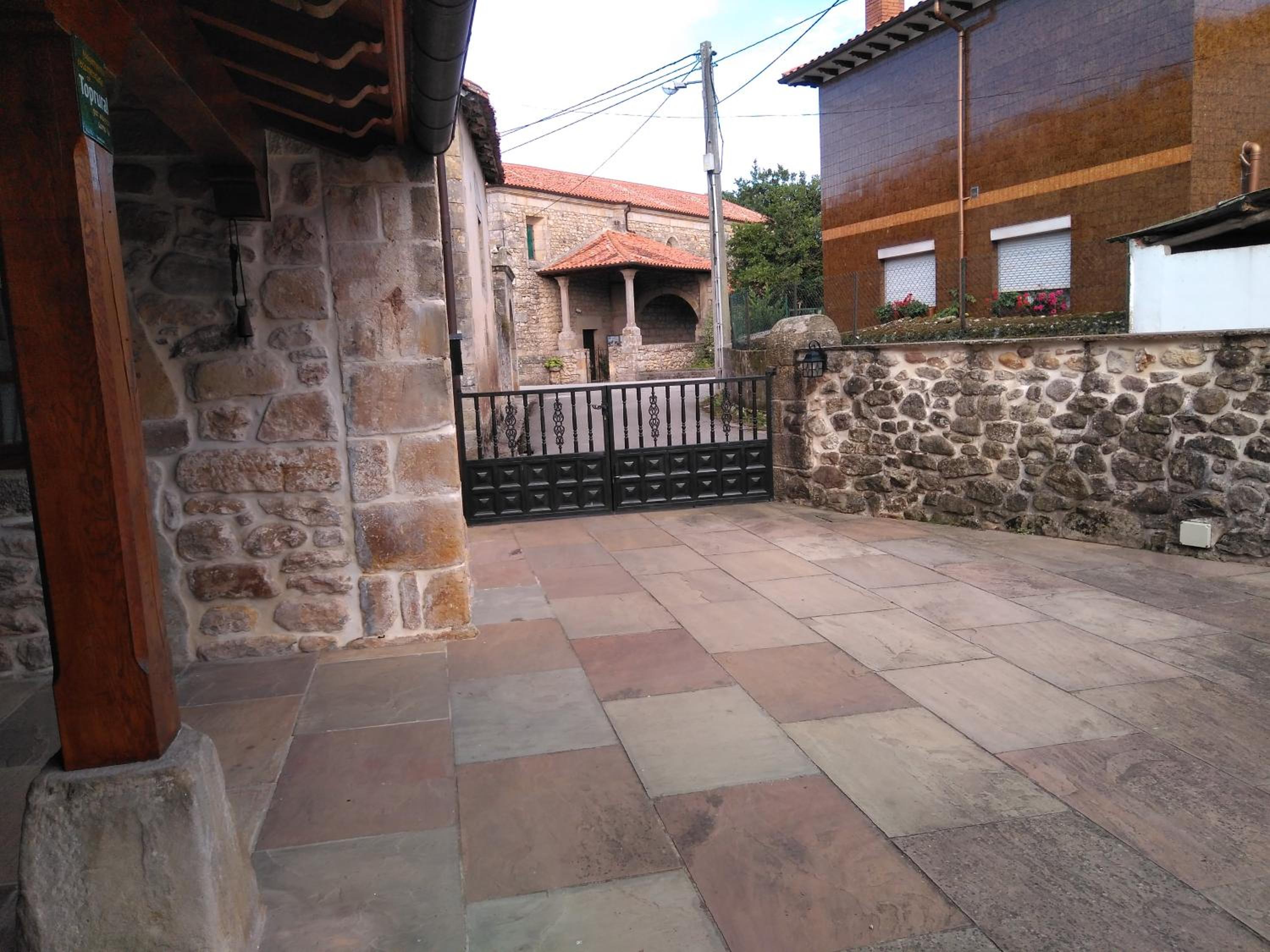 Photo 16