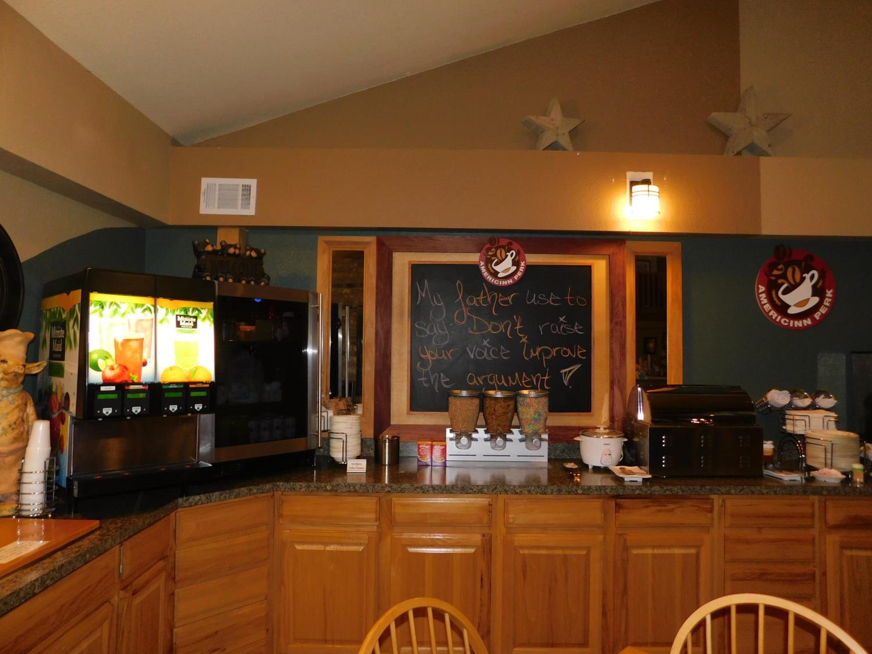 AmericInn by Wyndham Oscoda Near AuSable River