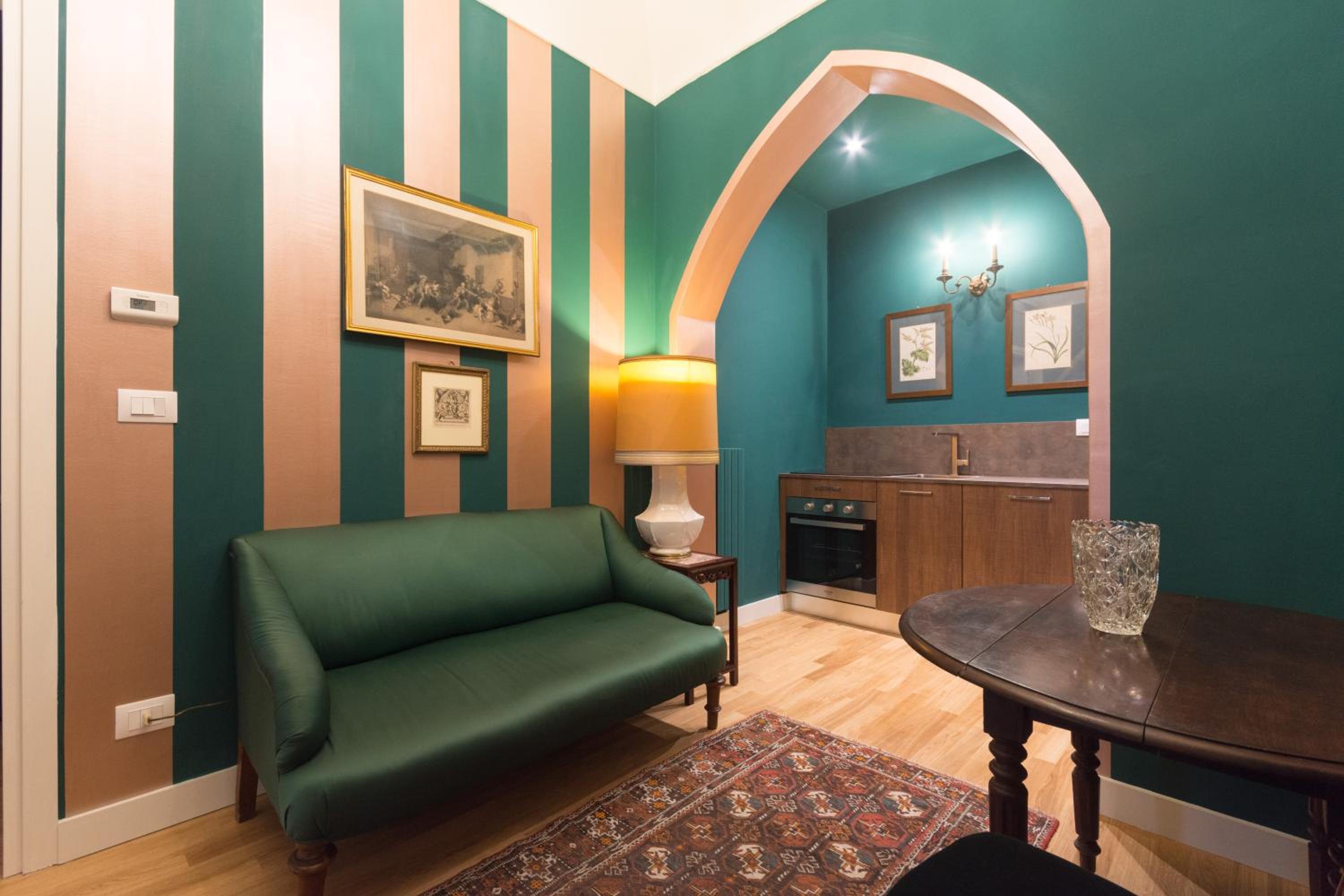 Porta Palace Apartments